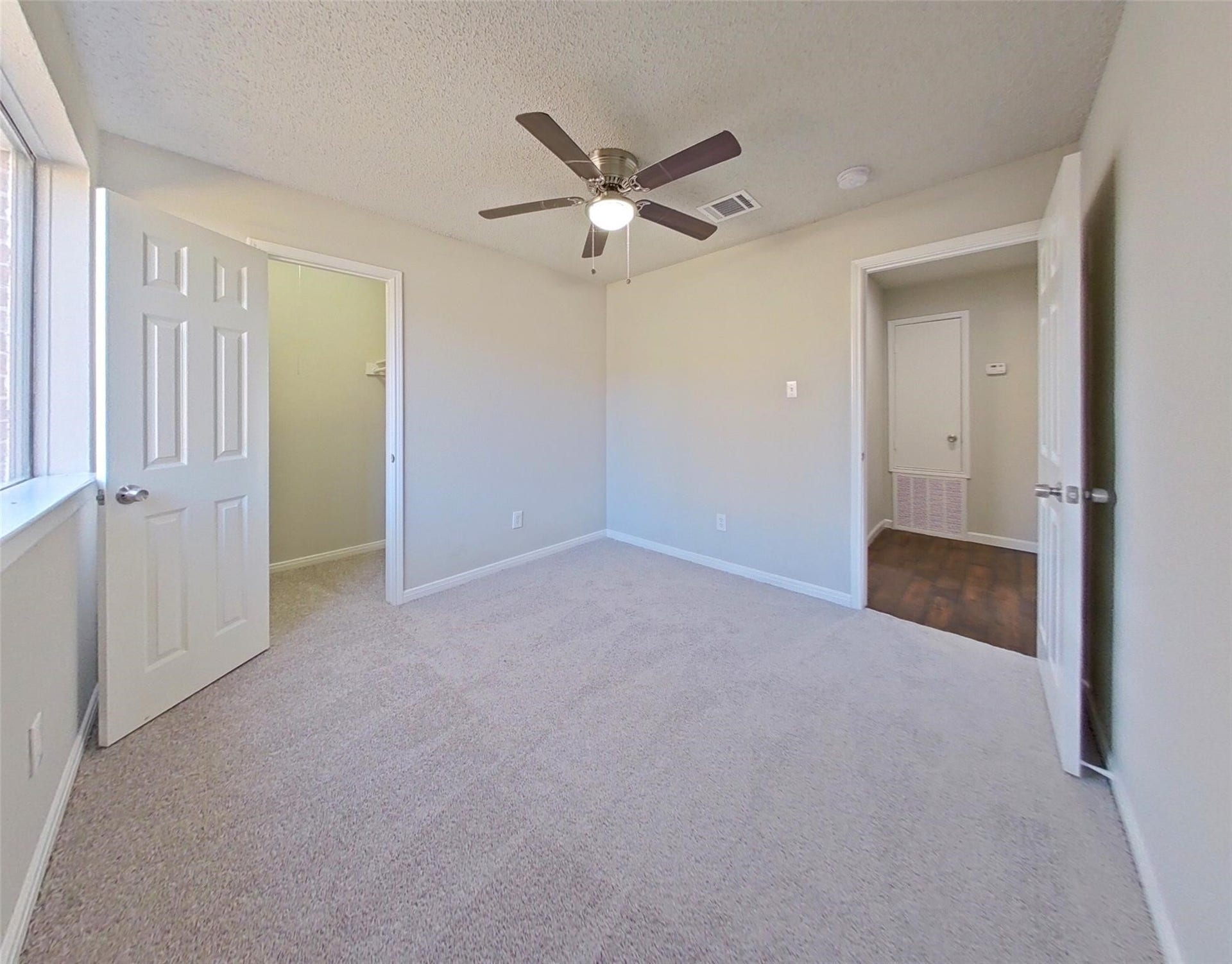 11210 Camphorwood Drive, Houston, TX 77089 11210 Camphorwood Drive, Houston, TX 77089