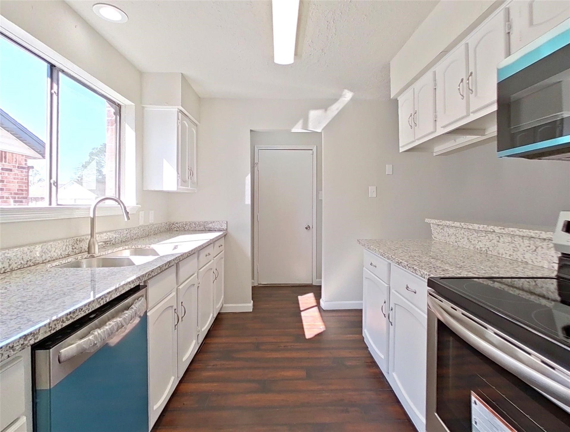 11210 Camphorwood Drive, Houston, TX 77089 11210 Camphorwood Drive, Houston, TX 77089