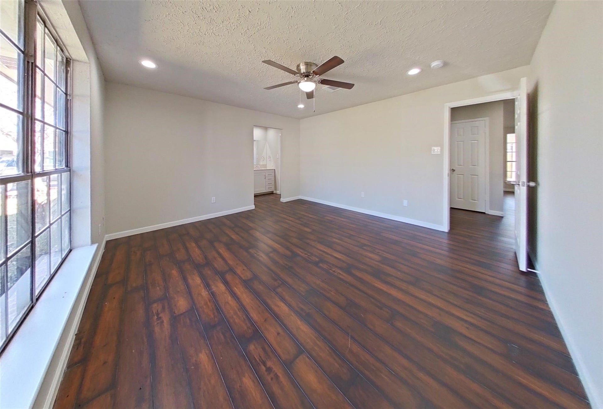 11210 Camphorwood Drive, Houston, TX 77089 11210 Camphorwood Drive, Houston, TX 77089