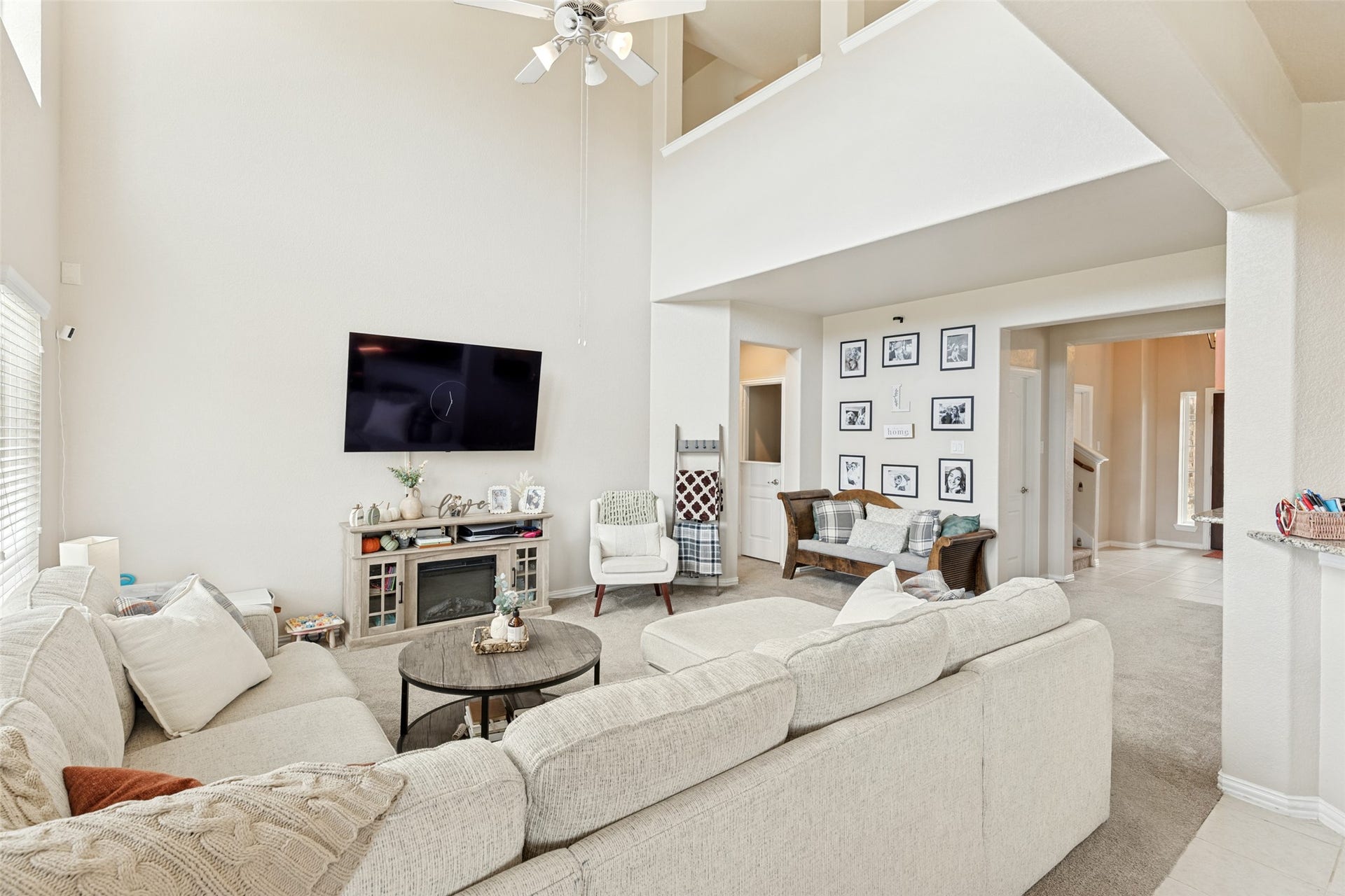 337 Burgundy Drive, Alvin, TX 77511 337 Burgundy Drive, Alvin, TX 77511