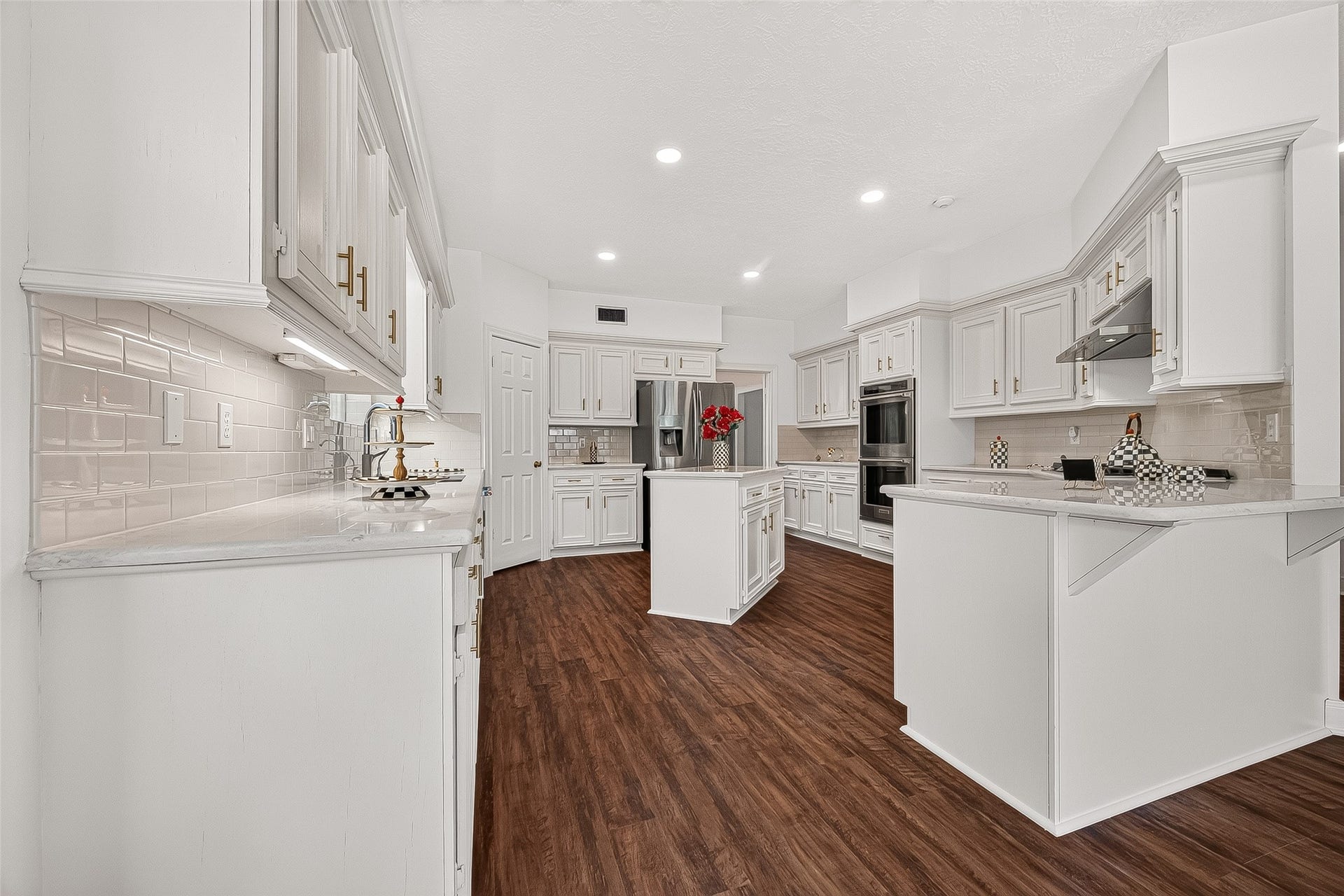3403 Driftwood Court, Sugar Land, TX 77478 3403 Driftwood Court, Sugar Land, TX 77478