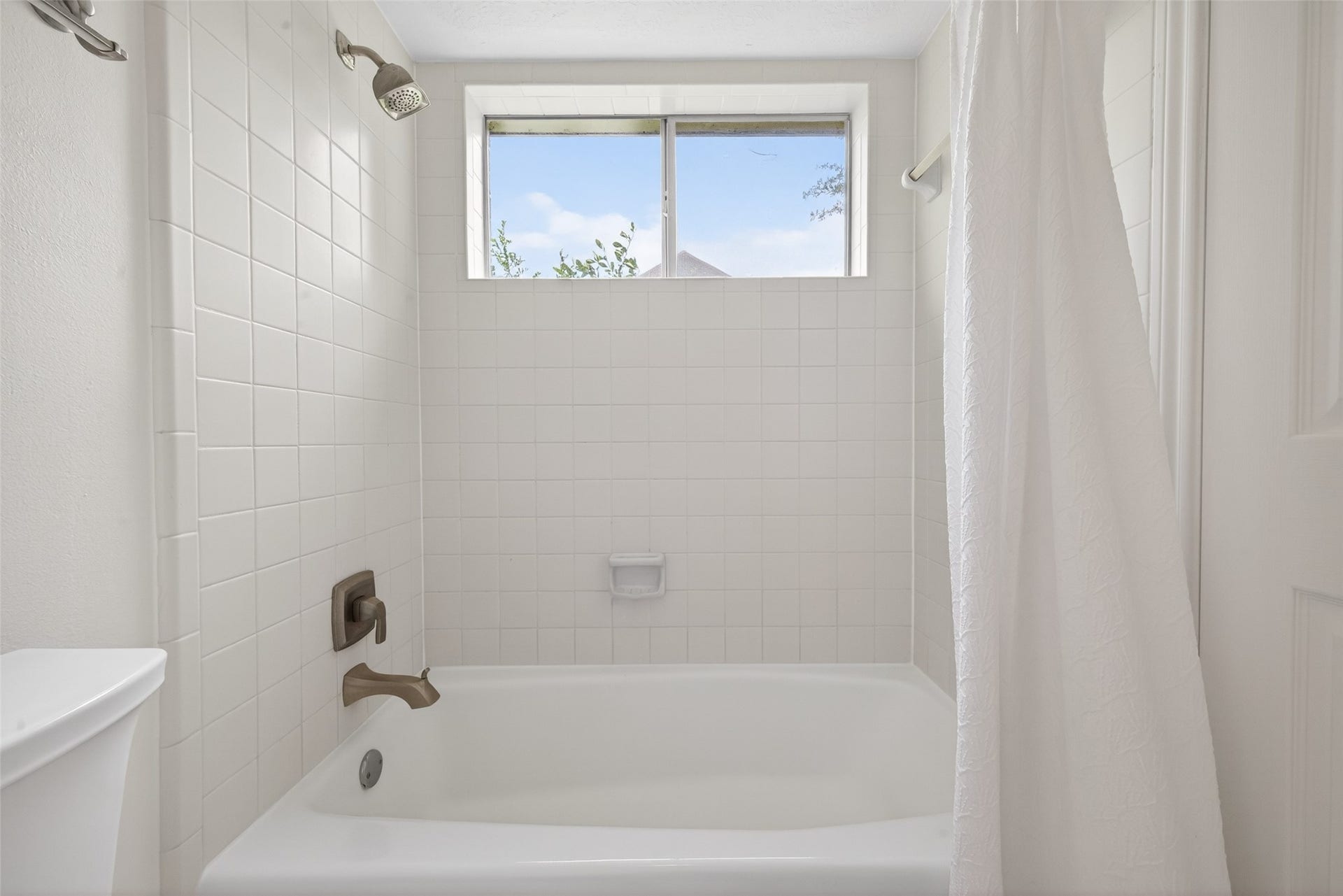 3403 Driftwood Court, Sugar Land, TX 77478 3403 Driftwood Court, Sugar Land, TX 77478