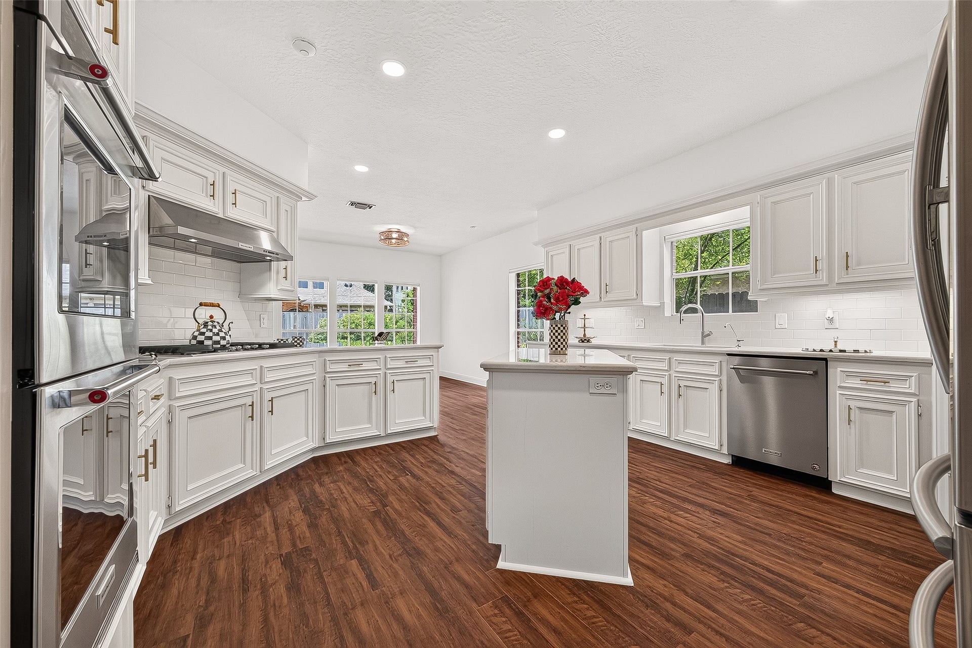 3403 Driftwood Court, Sugar Land, TX 77478 3403 Driftwood Court, Sugar Land, TX 77478