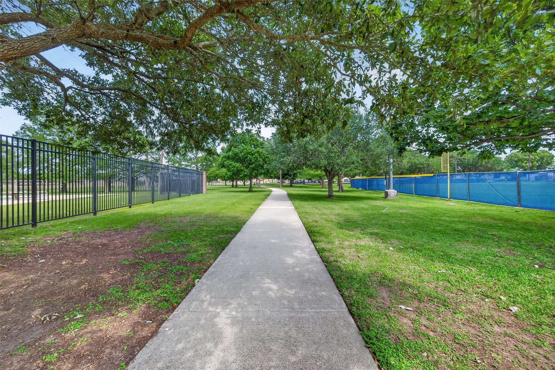 3403 Driftwood Court, Sugar Land, TX 77478 3403 Driftwood Court, Sugar Land, TX 77478