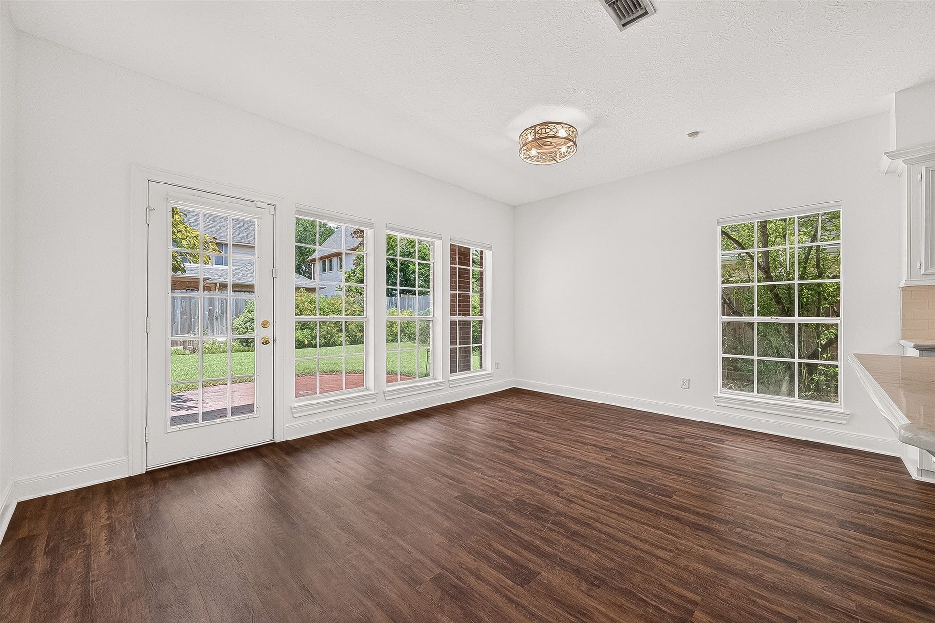 3403 Driftwood Court, Sugar Land, TX 77478 3403 Driftwood Court, Sugar Land, TX 77478