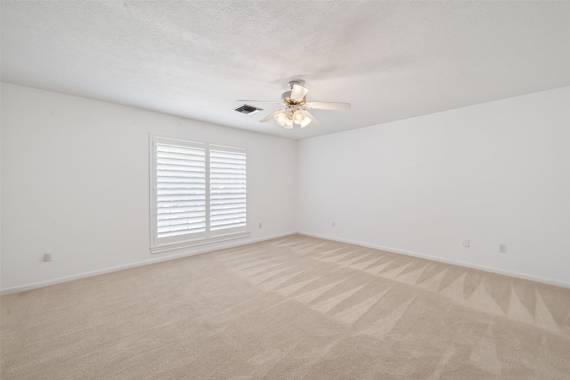 3403 Driftwood Court, Sugar Land, TX 77478 3403 Driftwood Court, Sugar Land, TX 77478