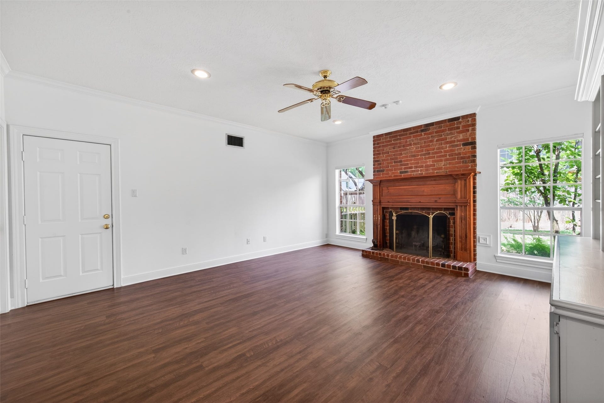 3403 Driftwood Court, Sugar Land, TX 77478 3403 Driftwood Court, Sugar Land, TX 77478