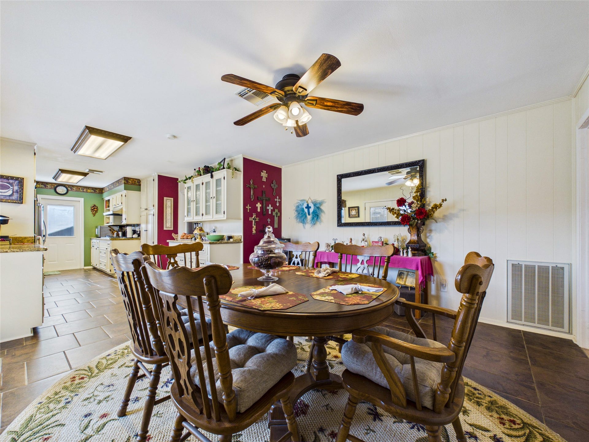858 Shawnee Street, Houston, TX 77034 858 Shawnee Street, Houston, TX 77034