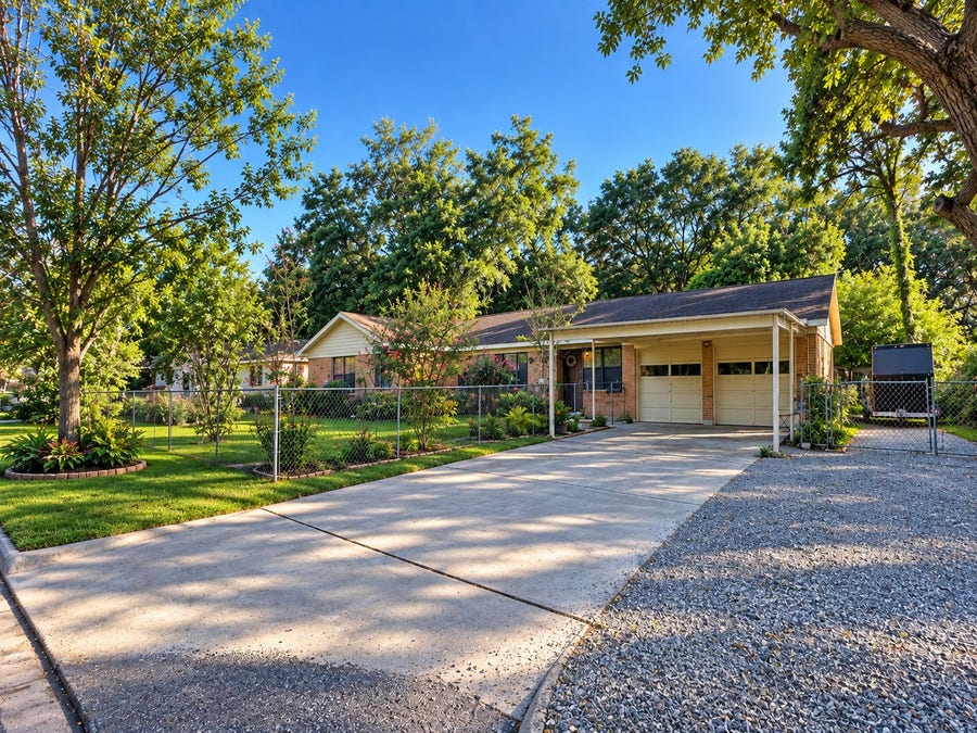 Property photo for 1505 Adams street Street, Baytown, TX
