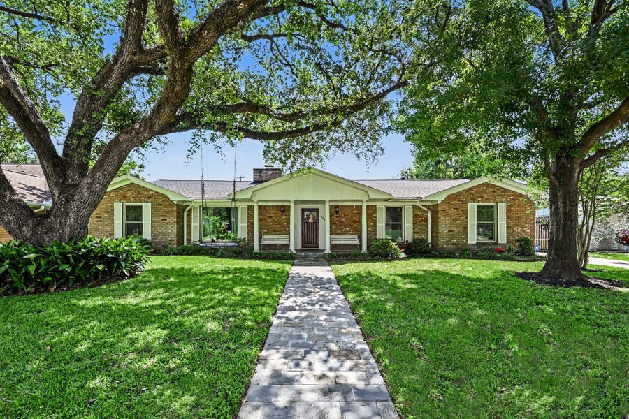 Property photo for 3311 Longfield Circle, Houston, TX