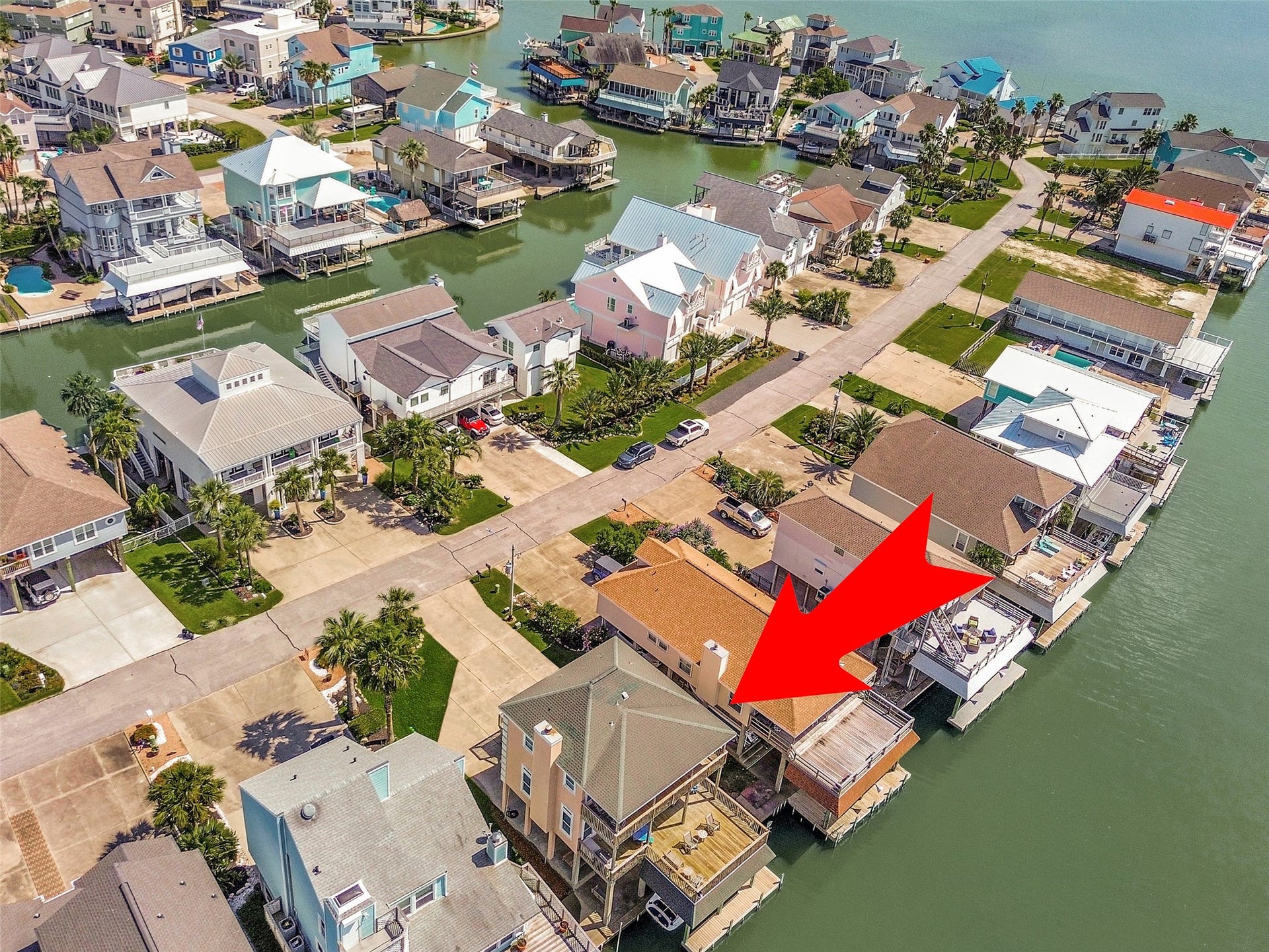 247 Isles End Road, Tiki Island, TX 77554 247 Isles End Road, Tiki Island, TX 77554