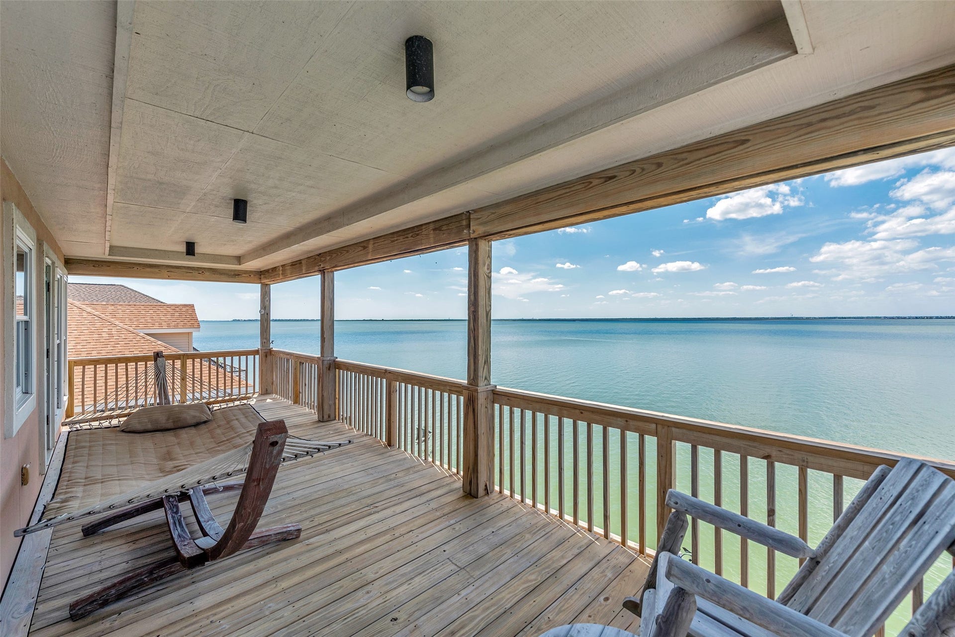 247 Isles End Road, Tiki Island, TX 77554 247 Isles End Road, Tiki Island, TX 77554