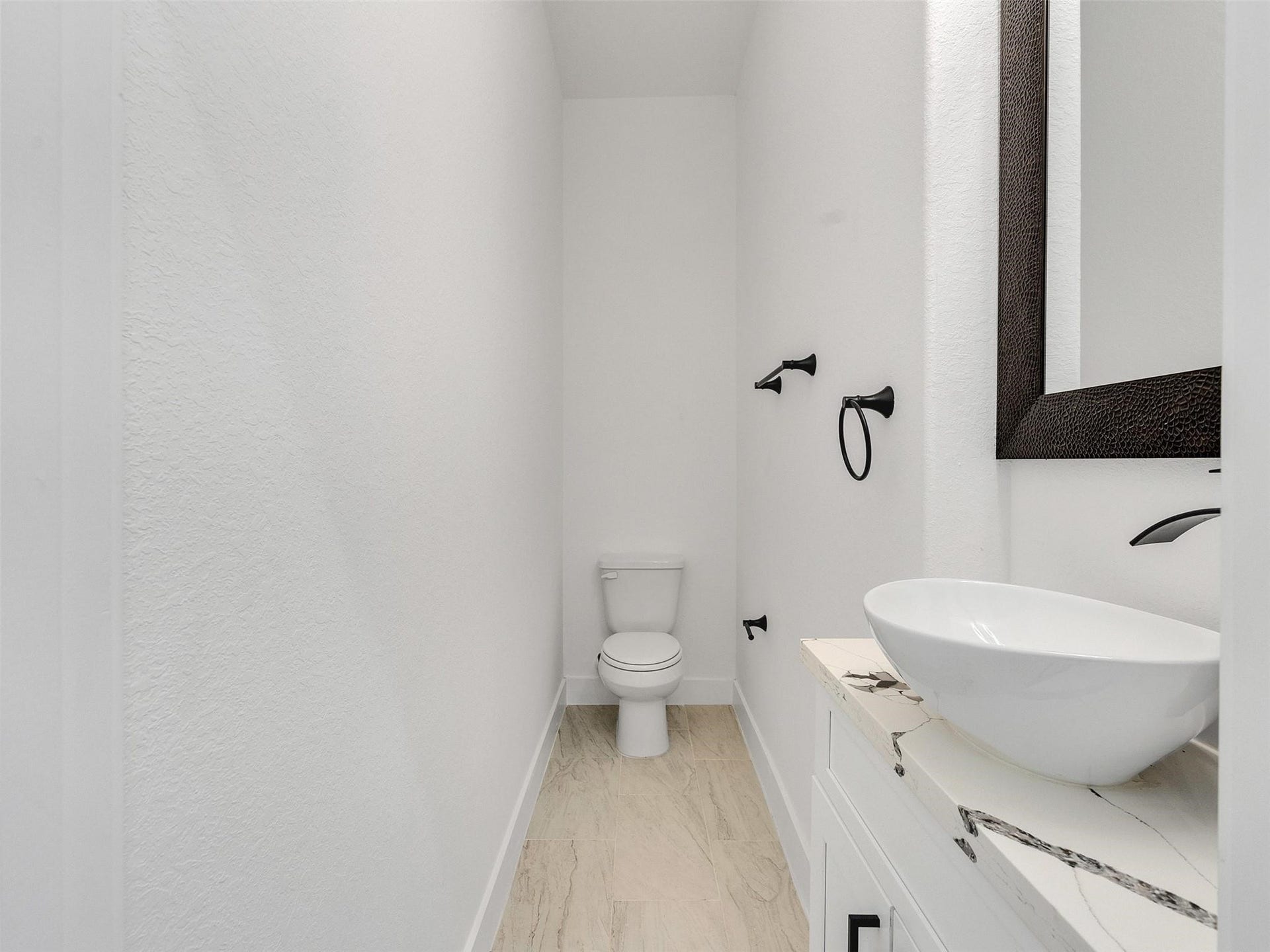 5013 Longmeadow Street, #A/B, Houston, TX 77033 5013 Longmeadow Street, #A/B, Houston, TX 77033