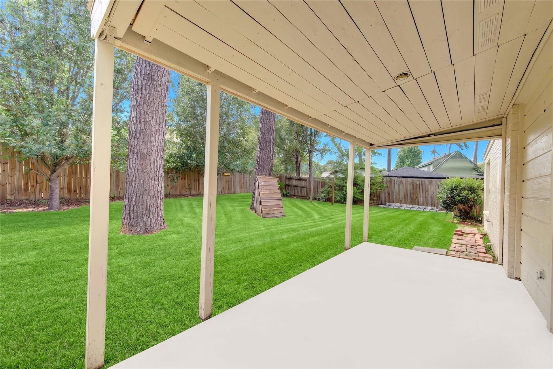 25027 Barmby Drive, Spring, TX 77389 25027 Barmby Drive, Spring, TX 77389