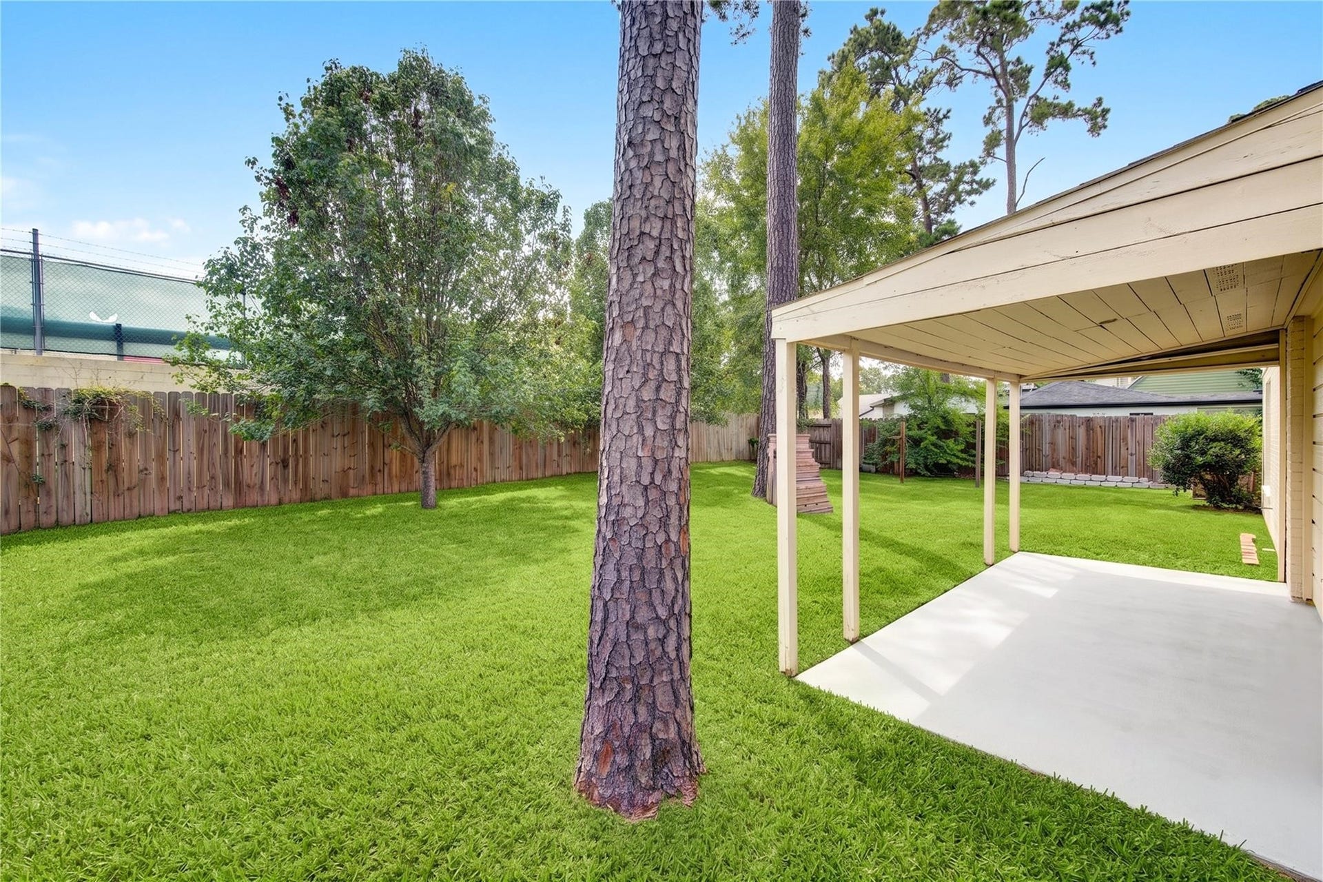 25027 Barmby Drive, Spring, TX 77389 25027 Barmby Drive, Spring, TX 77389