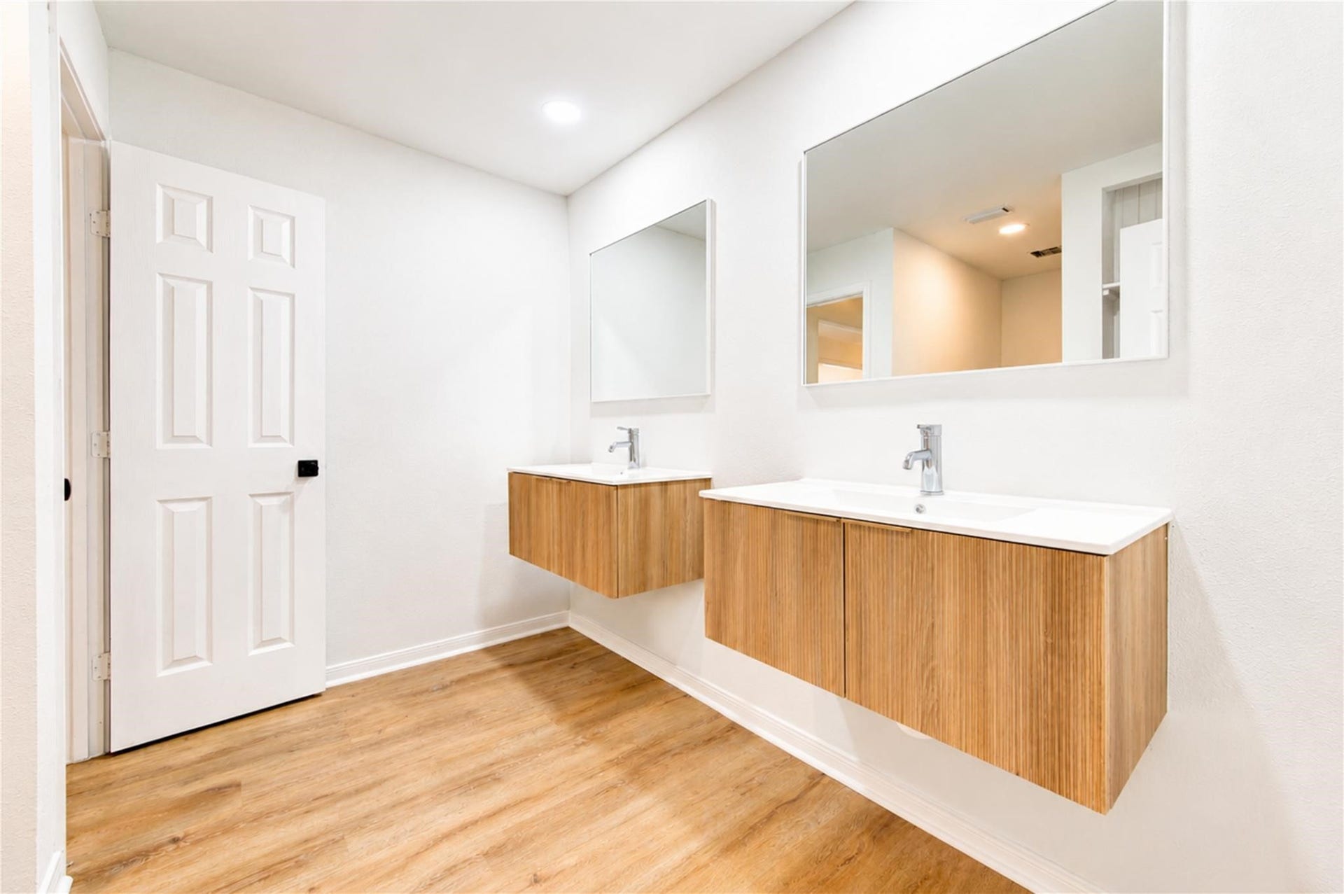 25027 Barmby Drive, Spring, TX 77389 25027 Barmby Drive, Spring, TX 77389