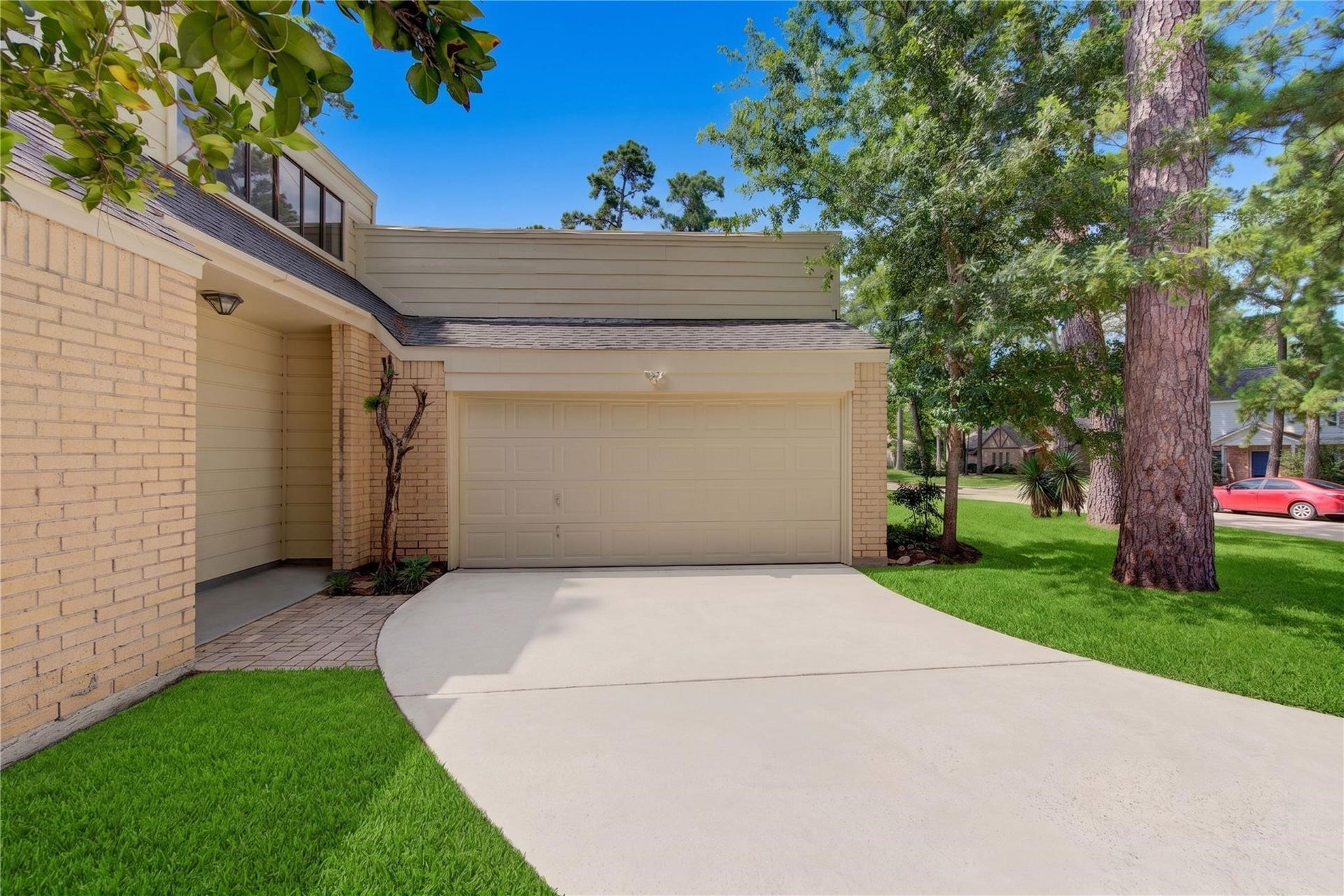 25027 Barmby Drive, Spring, TX 77389 25027 Barmby Drive, Spring, TX 77389