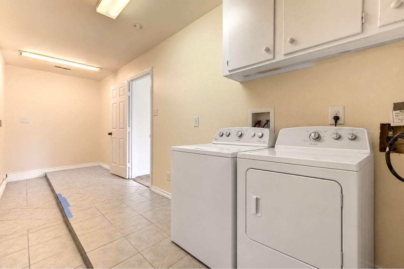 25027 Barmby Drive, Spring, TX 77389 25027 Barmby Drive, Spring, TX 77389