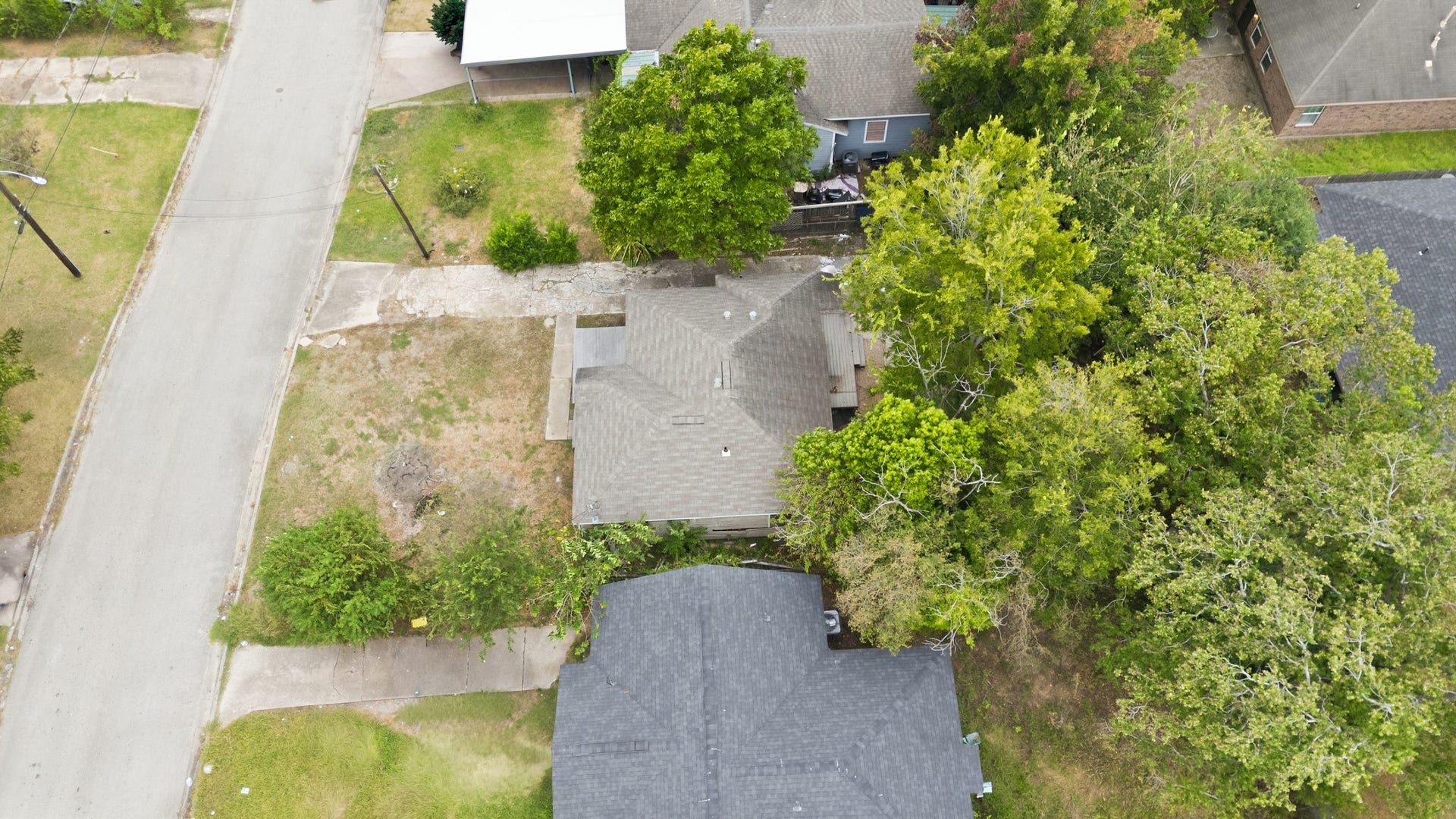 3525 Dreyfus Street, Houston, TX 77021 3525 Dreyfus Street, Houston, TX 77021