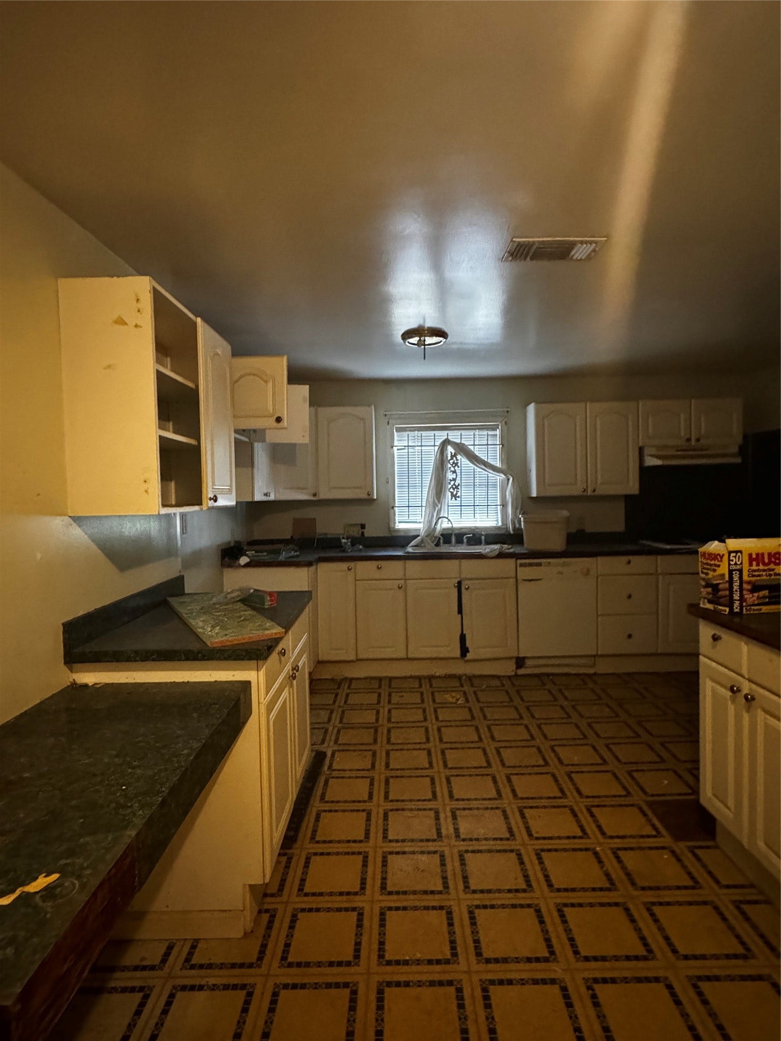 7119 Ley Road, Houston, TX 77028 7119 Ley Road, Houston, TX 77028