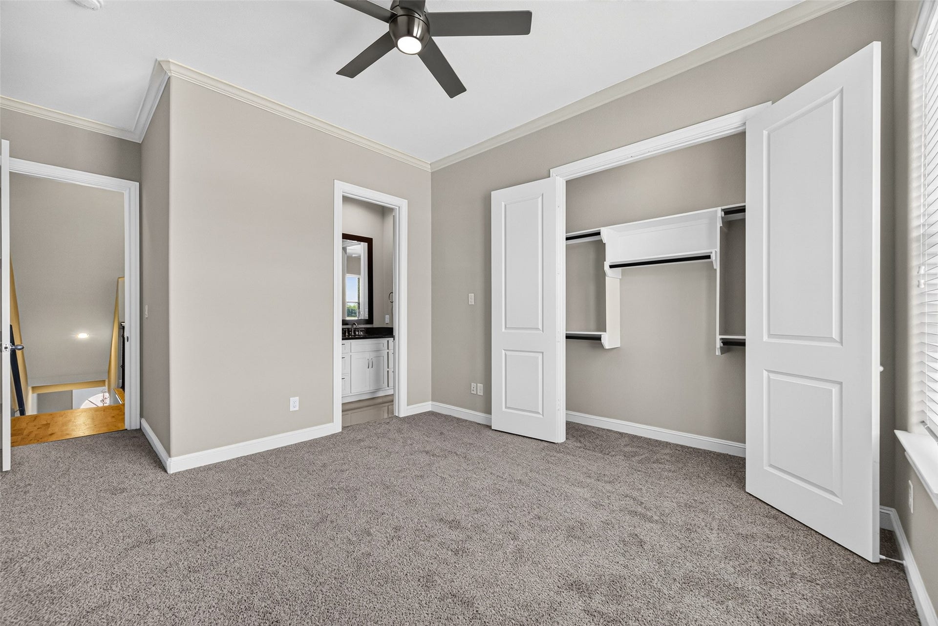 9948 Woodwind Lane N, Houston, TX 77025 9948 Woodwind Lane N, Houston, TX 77025