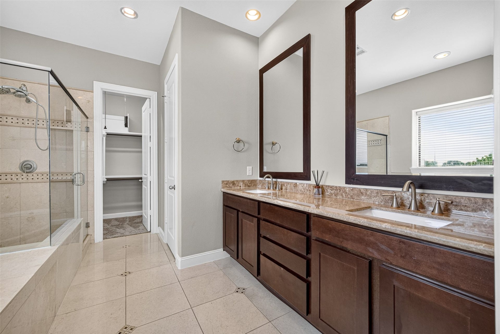 9948 Woodwind Lane N, Houston, TX 77025 9948 Woodwind Lane N, Houston, TX 77025