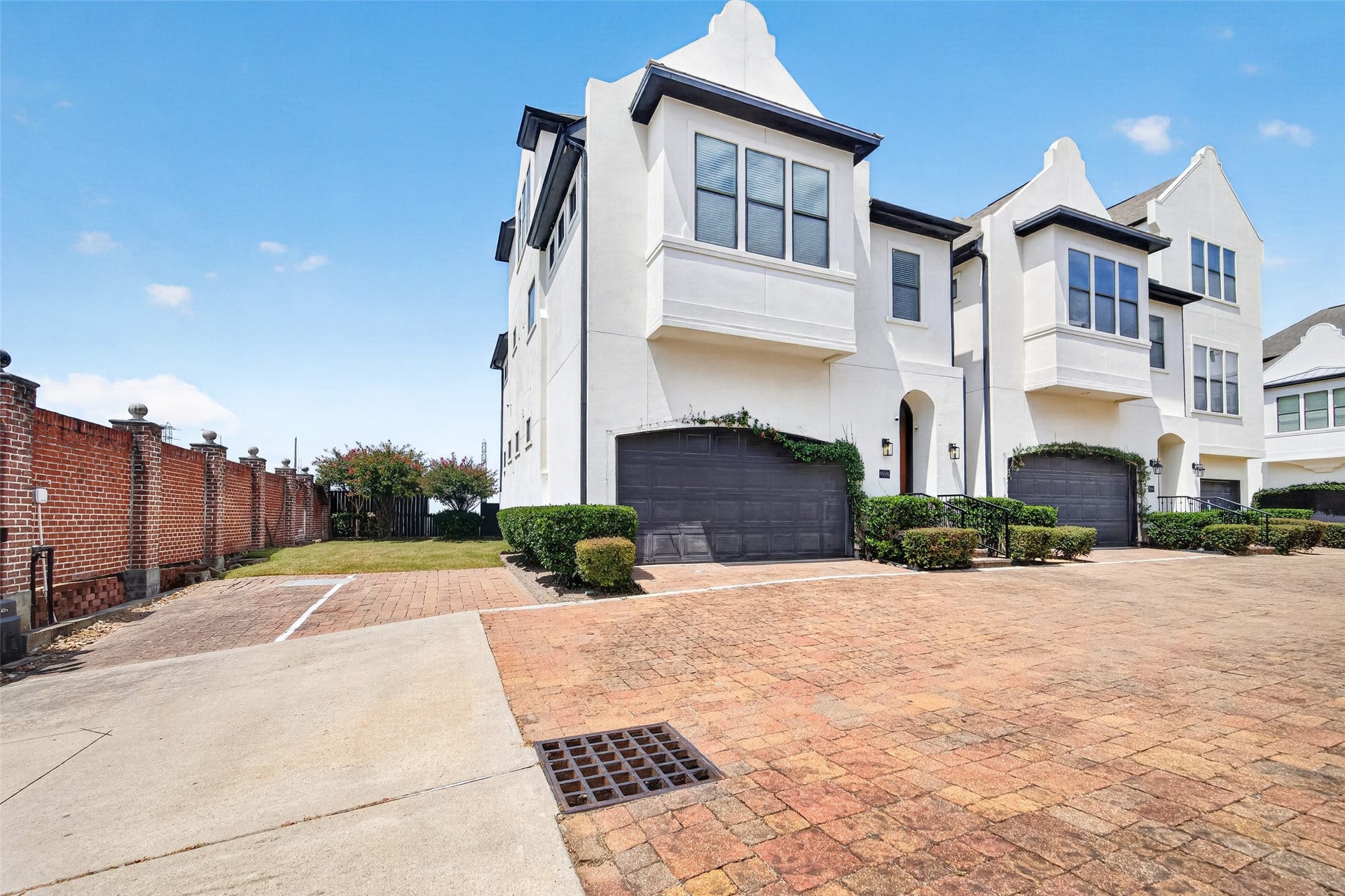 9948 Woodwind Lane N, Houston, TX 77025 9948 Woodwind Lane N, Houston, TX 77025