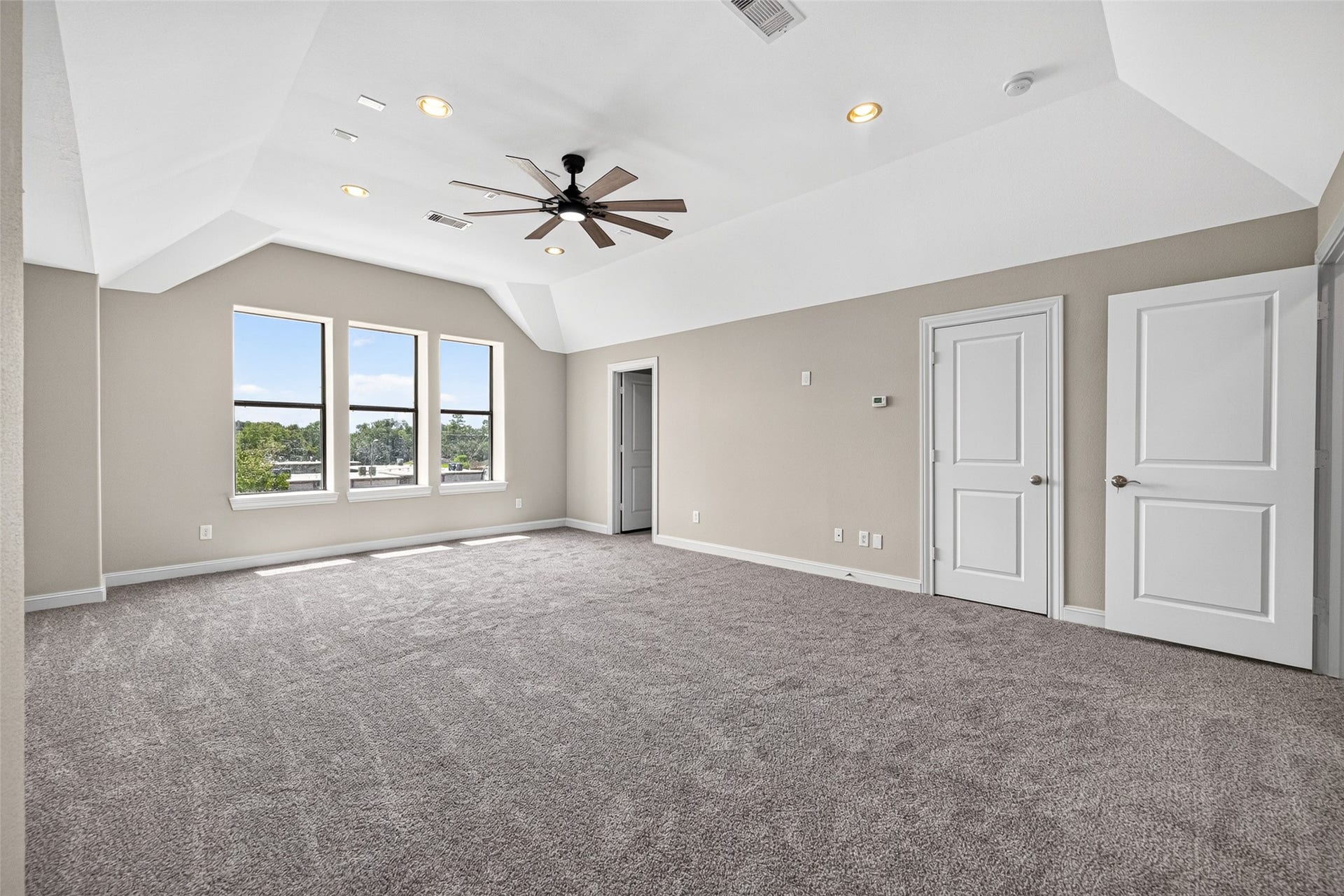 9948 Woodwind Lane N, Houston, TX 77025 9948 Woodwind Lane N, Houston, TX 77025