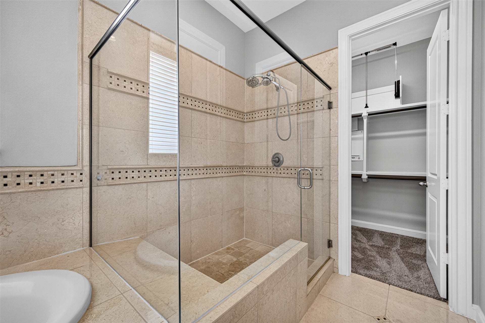 9948 Woodwind Lane N, Houston, TX 77025 9948 Woodwind Lane N, Houston, TX 77025