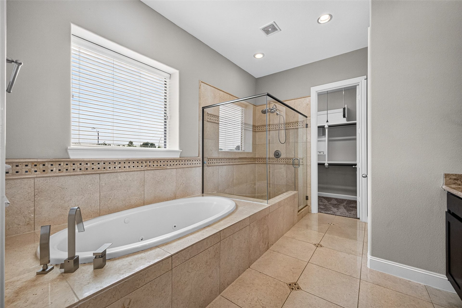 9948 Woodwind Lane N, Houston, TX 77025 9948 Woodwind Lane N, Houston, TX 77025