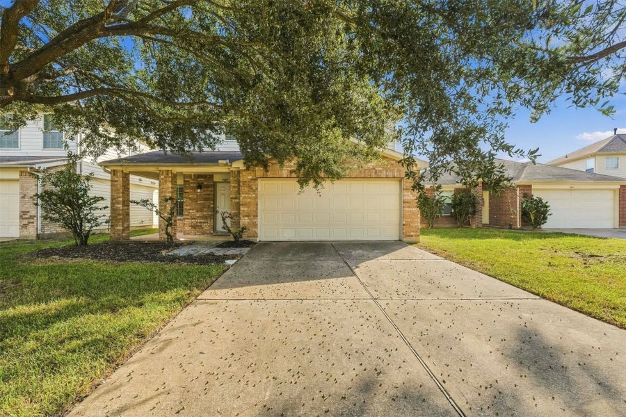Property photo for 7518 Drifting Willow Court, Cypress, TX