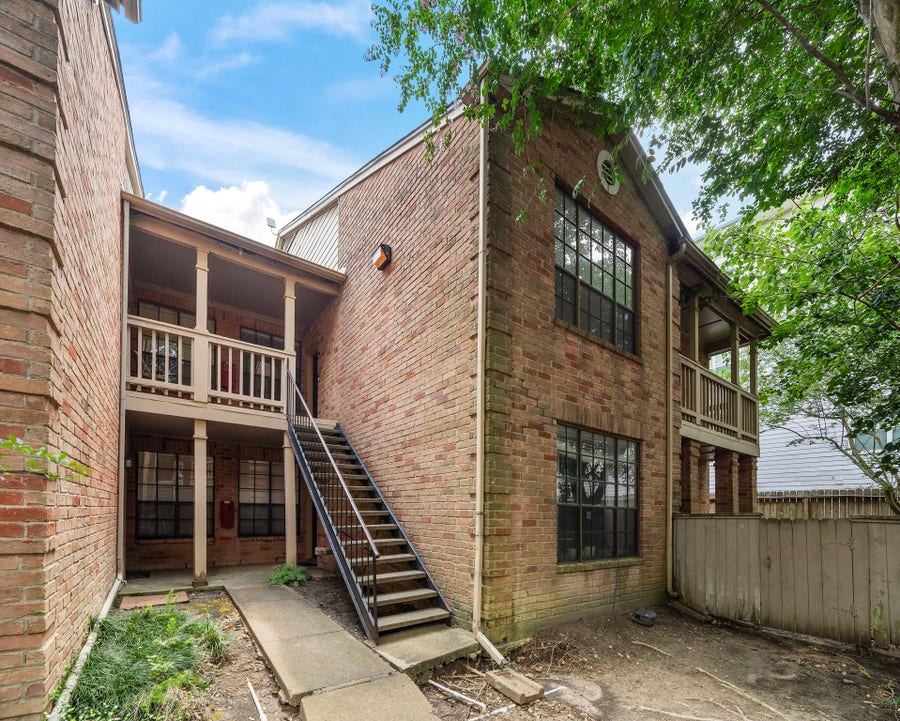 Property photo for 2255 Braeswood Park Drive, #310, Houston, TX