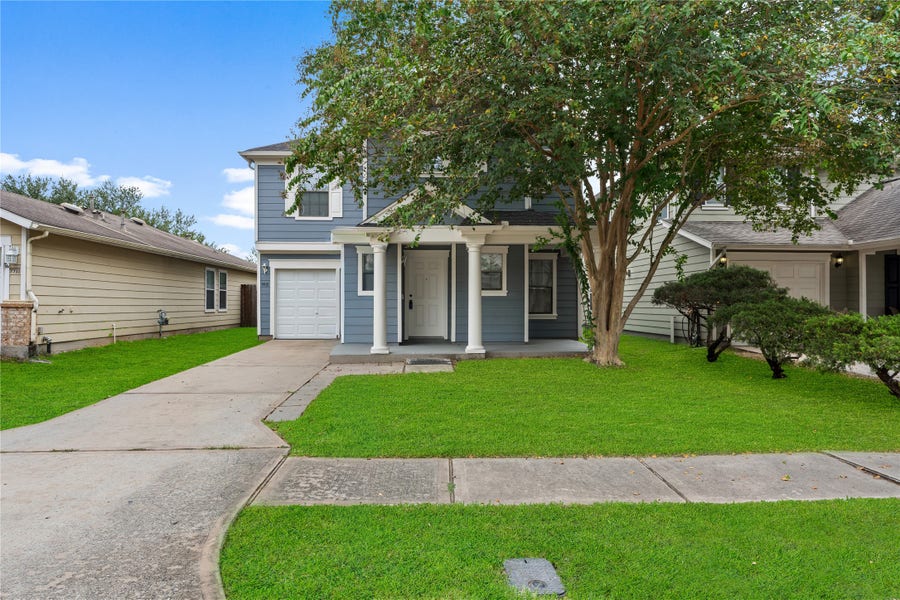 Property photo for 9915 Victoria Grove Lane, Houston, TX