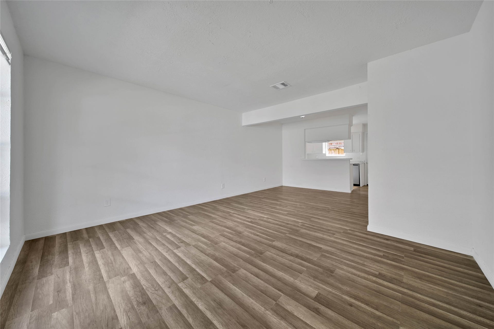 10006 Neuens Road, #1, Houston, TX 77080 10006 Neuens Road, #1, Houston, TX 77080