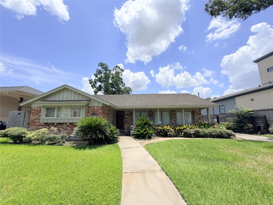 Property photo for 5019 Yarwell Drive, Houston, TX