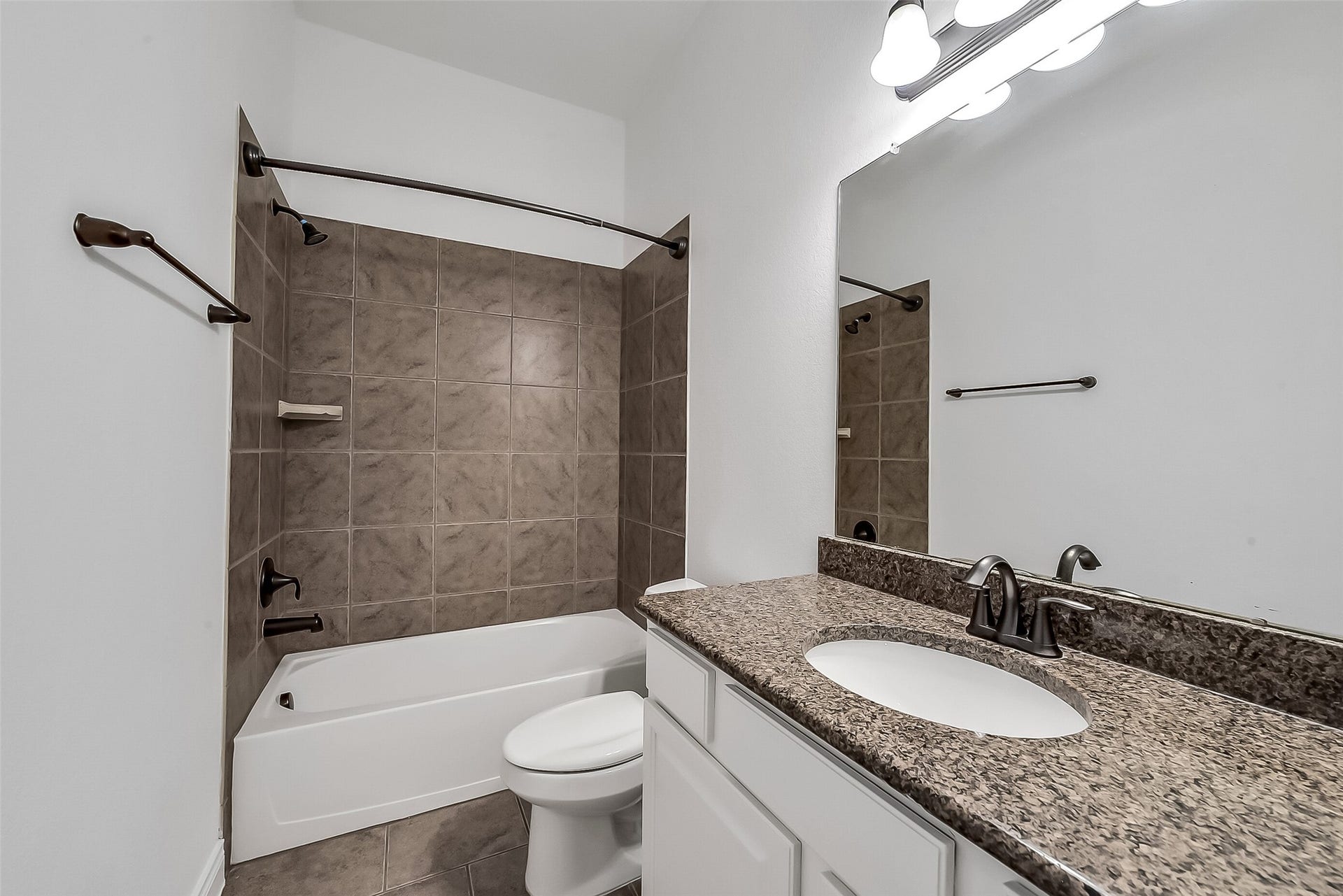 95 S Greenprint Circle, Tomball, TX 77375 95 S Greenprint Circle, Tomball, TX 77375