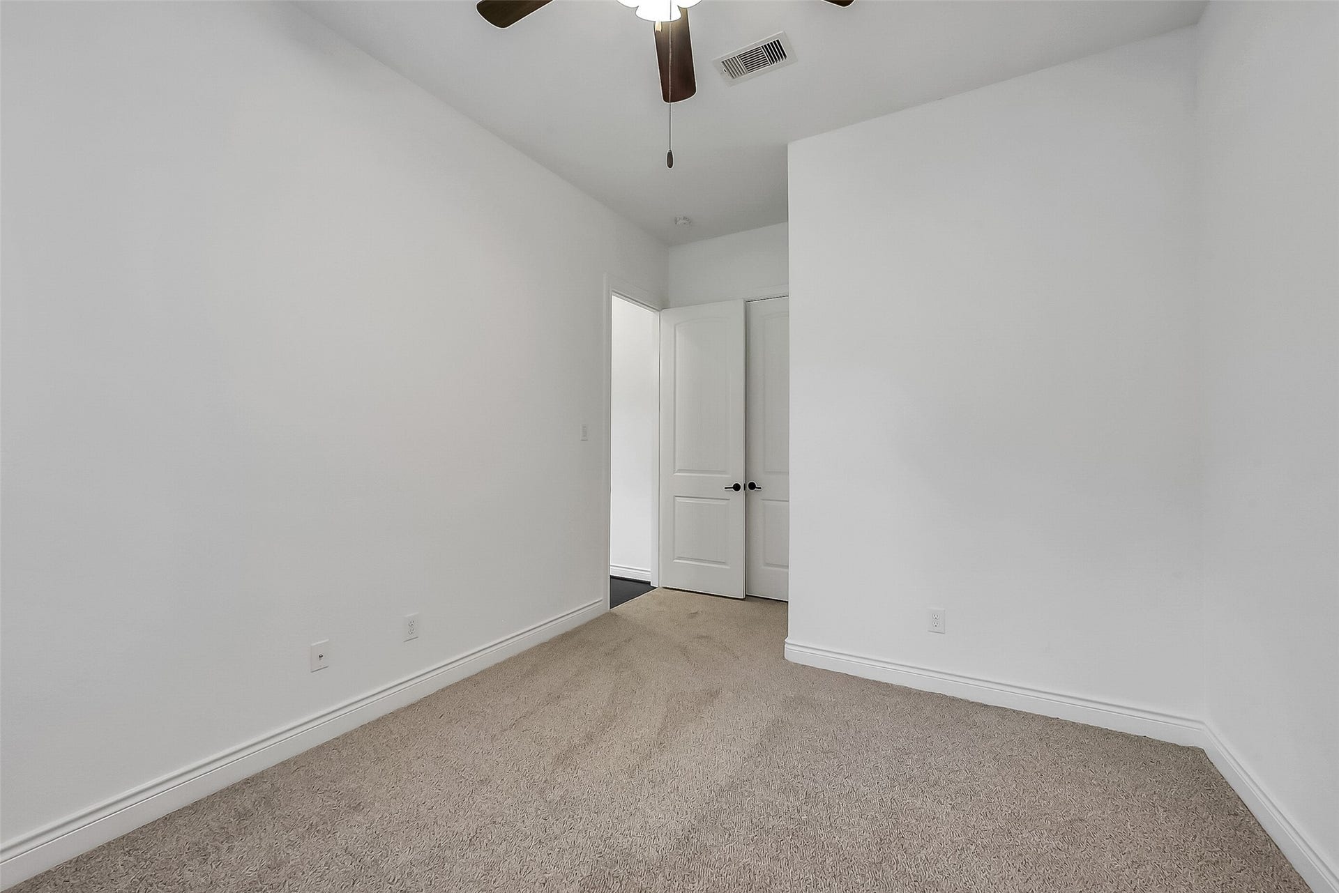 95 S Greenprint Circle, Tomball, TX 77375 95 S Greenprint Circle, Tomball, TX 77375