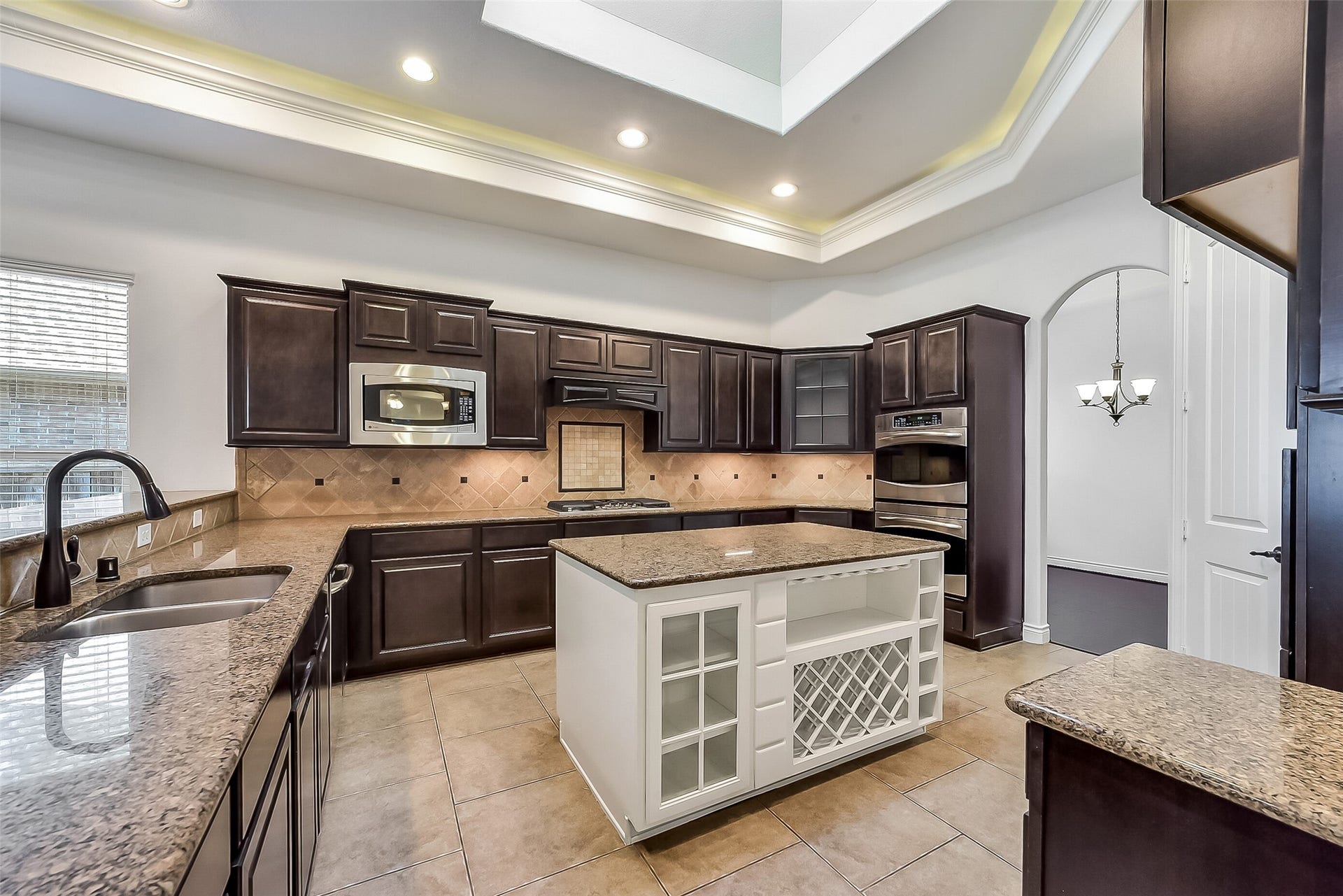 95 S Greenprint Circle, Tomball, TX 77375 95 S Greenprint Circle, Tomball, TX 77375