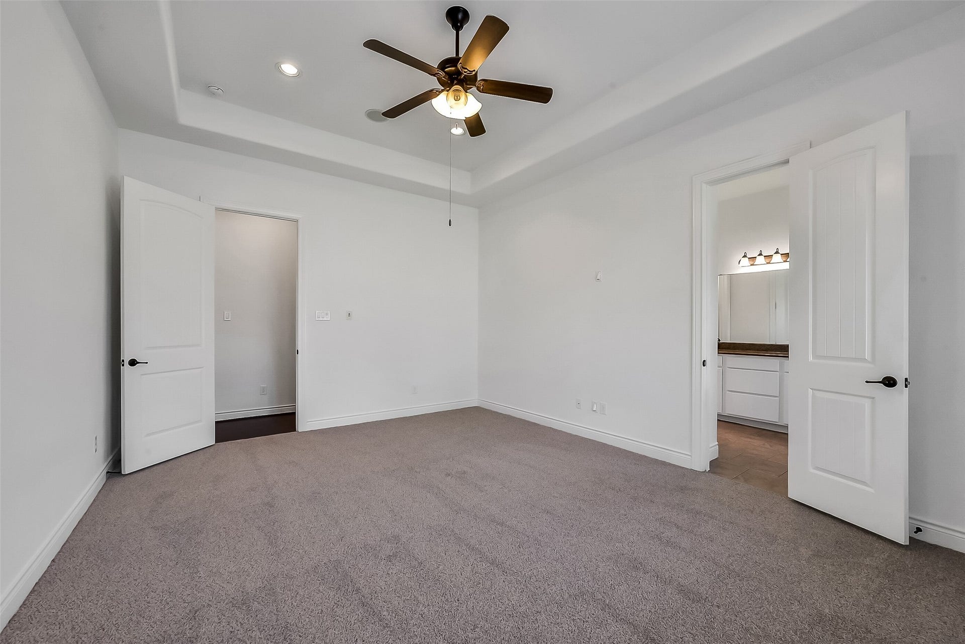95 S Greenprint Circle, Tomball, TX 77375 95 S Greenprint Circle, Tomball, TX 77375