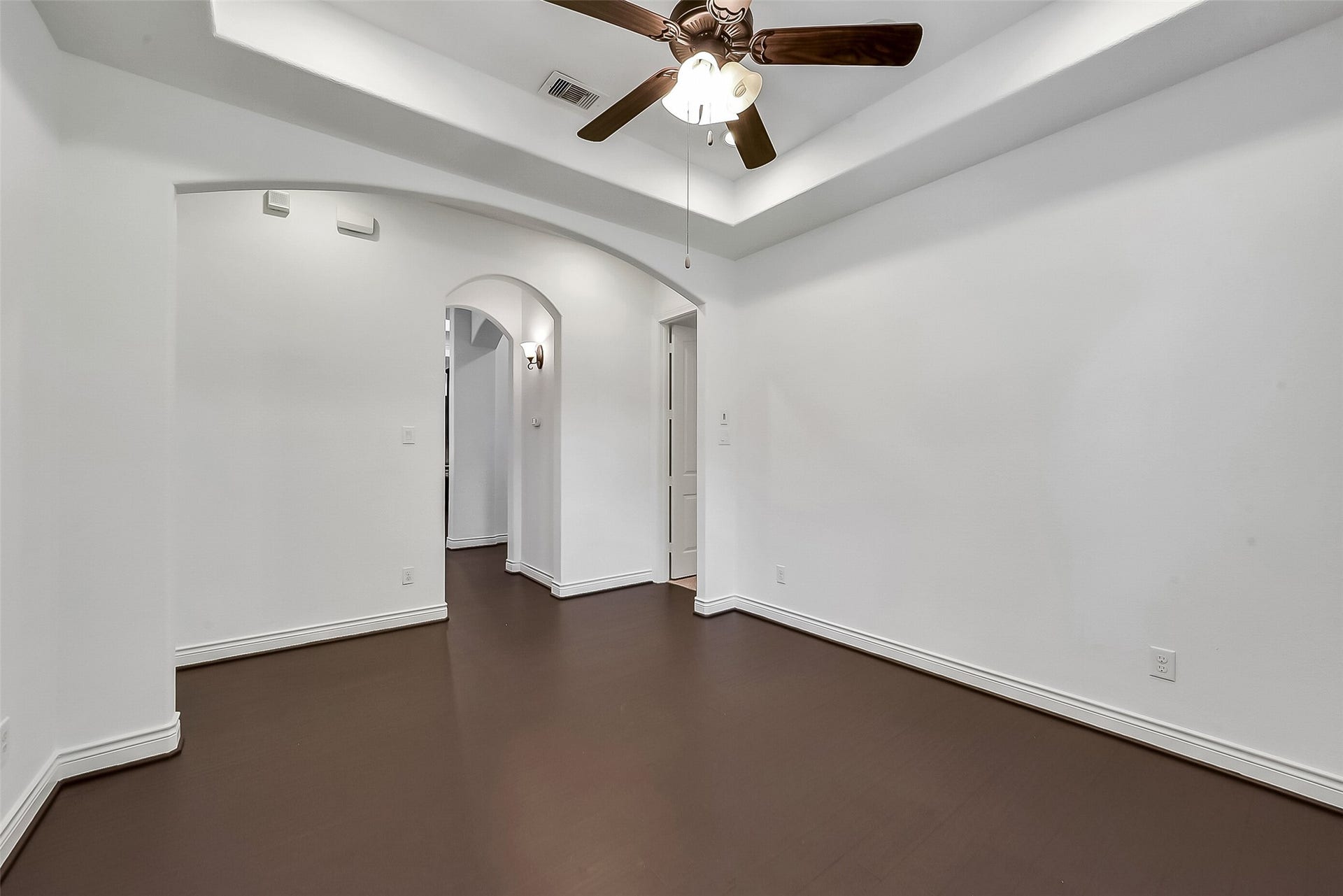 95 S Greenprint Circle, Tomball, TX 77375 95 S Greenprint Circle, Tomball, TX 77375