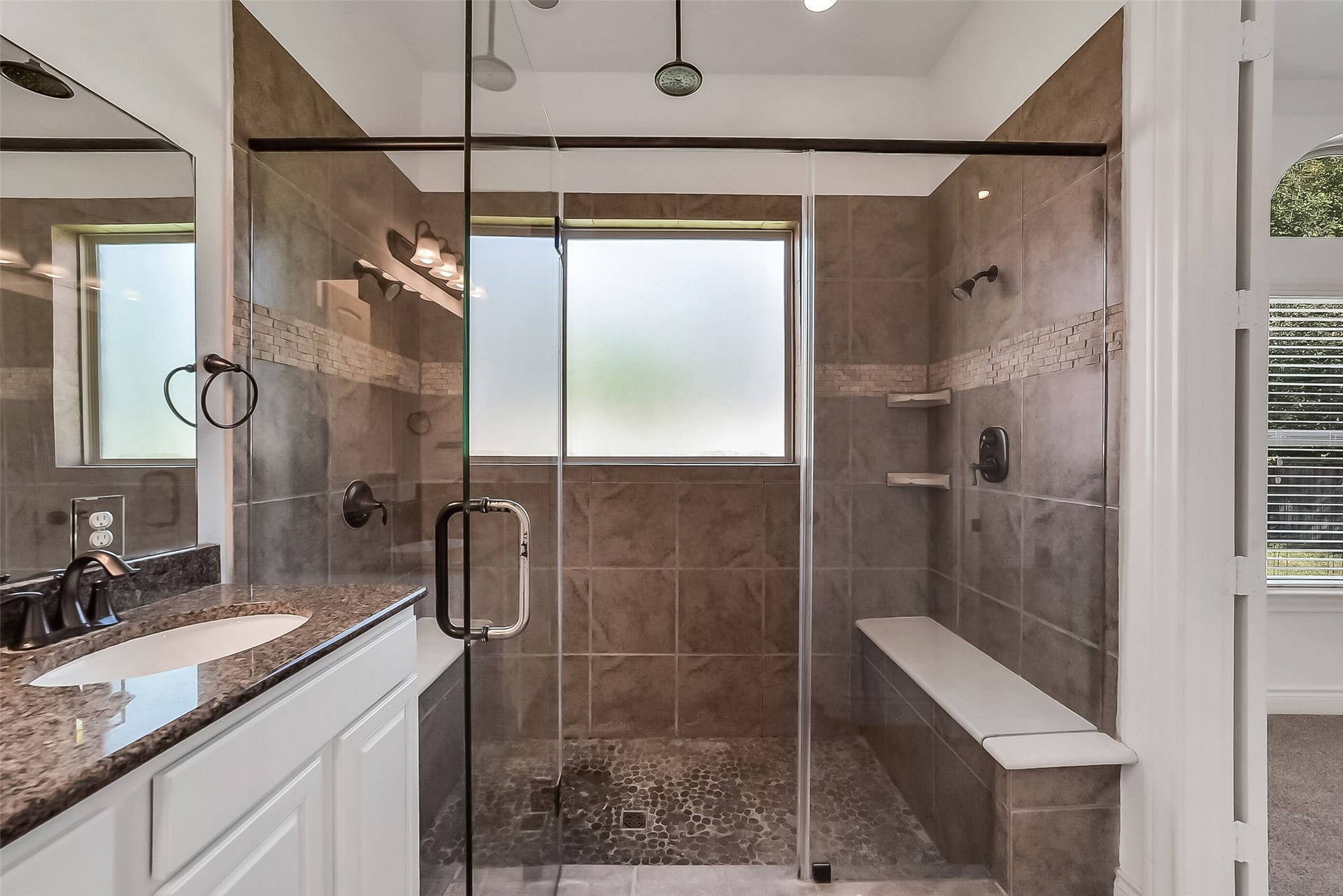 95 S Greenprint Circle, Tomball, TX 77375 95 S Greenprint Circle, Tomball, TX 77375