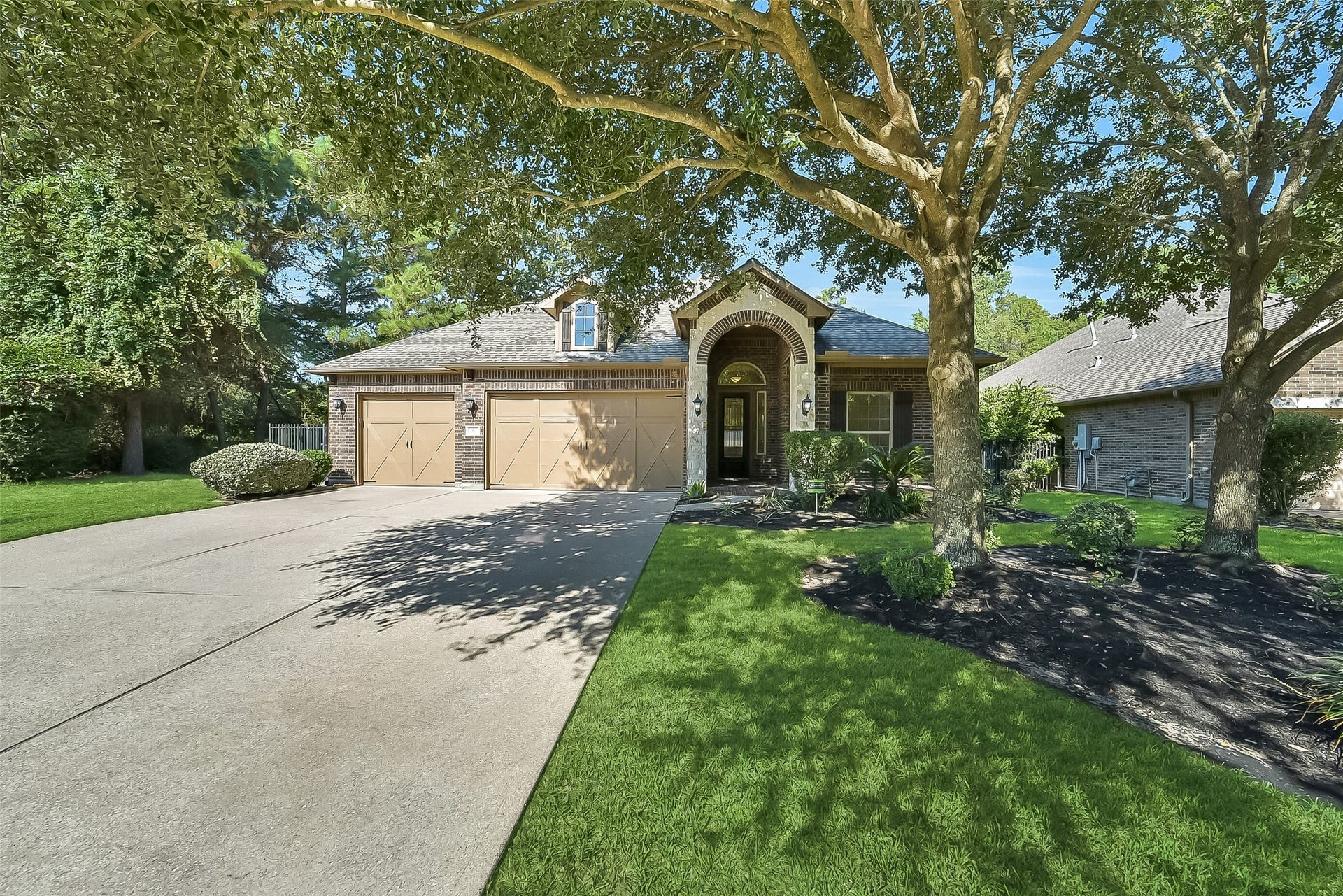 95 S Greenprint Circle, Tomball, TX 77375 95 S Greenprint Circle, Tomball, TX 77375