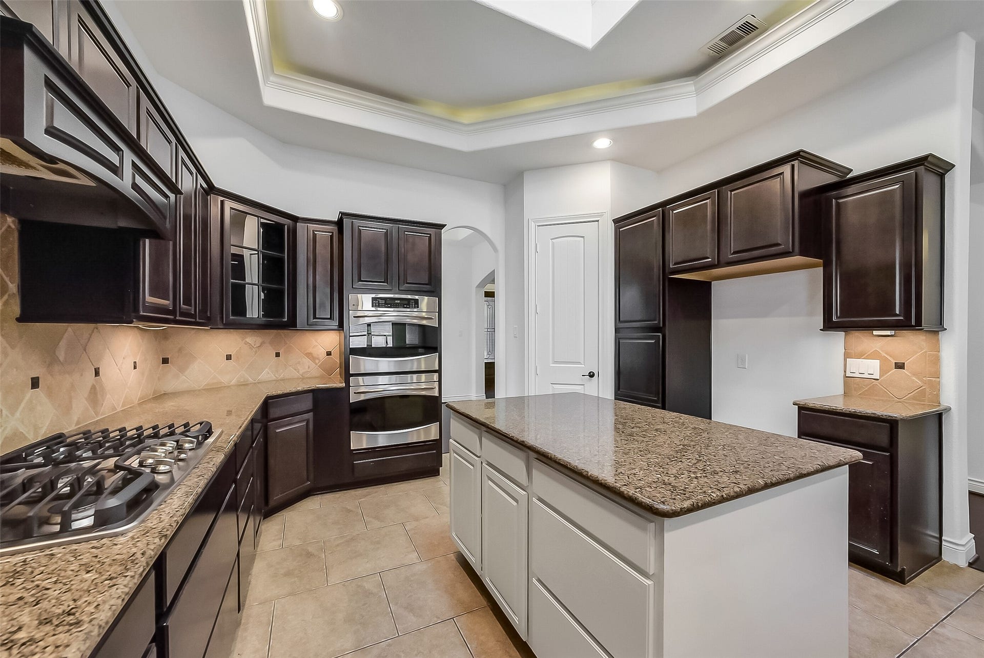 95 S Greenprint Circle, Tomball, TX 77375 95 S Greenprint Circle, Tomball, TX 77375
