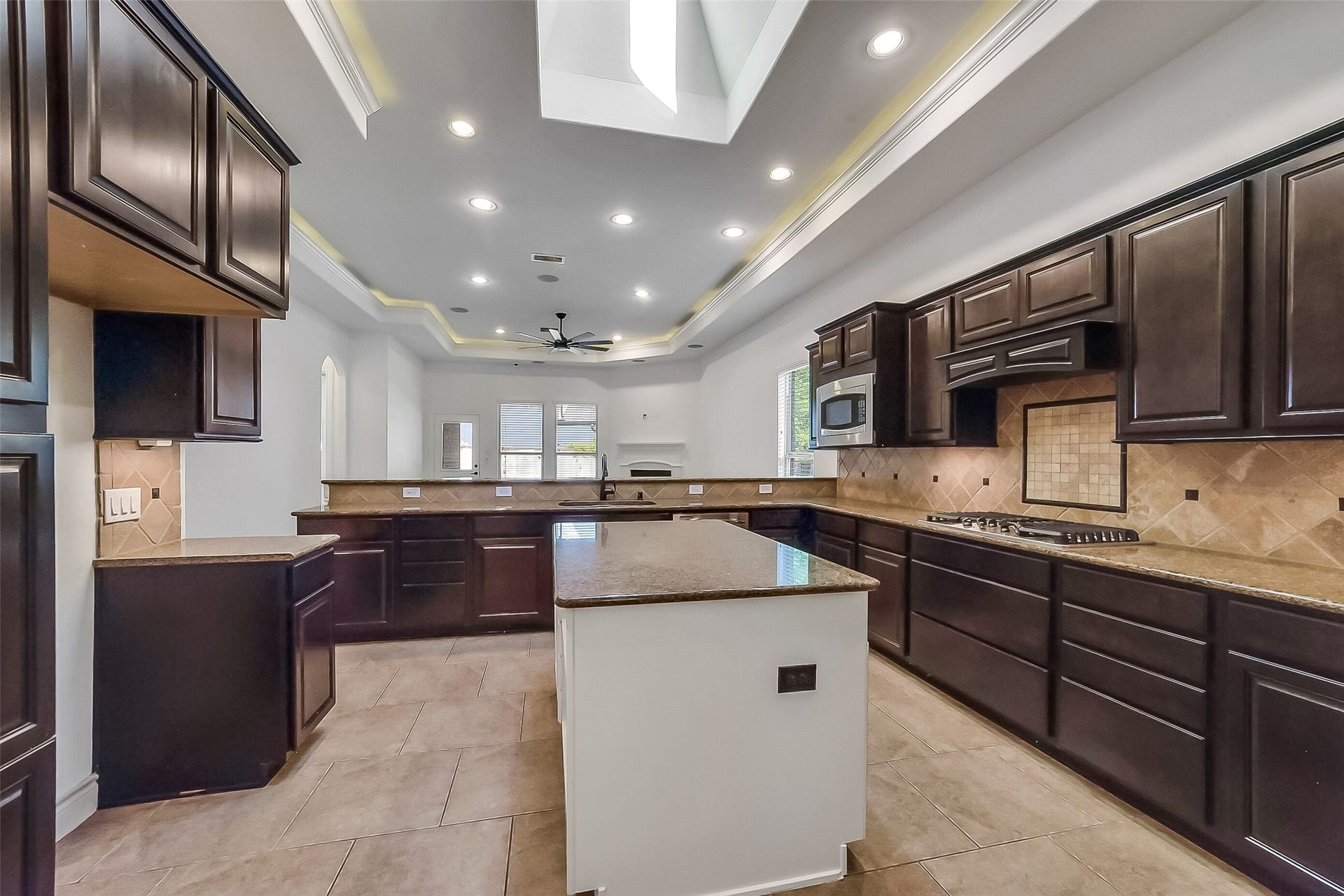 95 S Greenprint Circle, Tomball, TX 77375 95 S Greenprint Circle, Tomball, TX 77375
