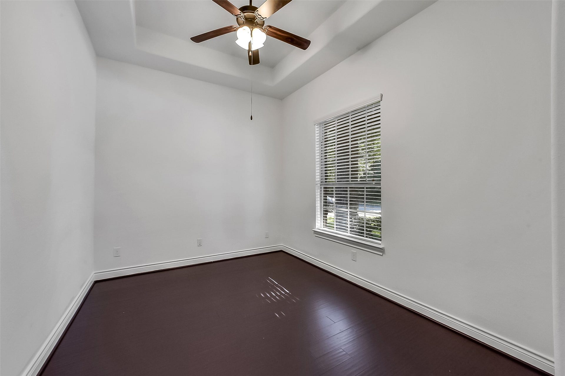 95 S Greenprint Circle, Tomball, TX 77375 95 S Greenprint Circle, Tomball, TX 77375