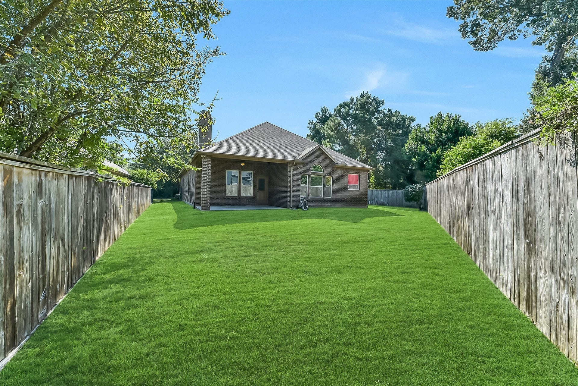 95 S Greenprint Circle, Tomball, TX 77375 95 S Greenprint Circle, Tomball, TX 77375