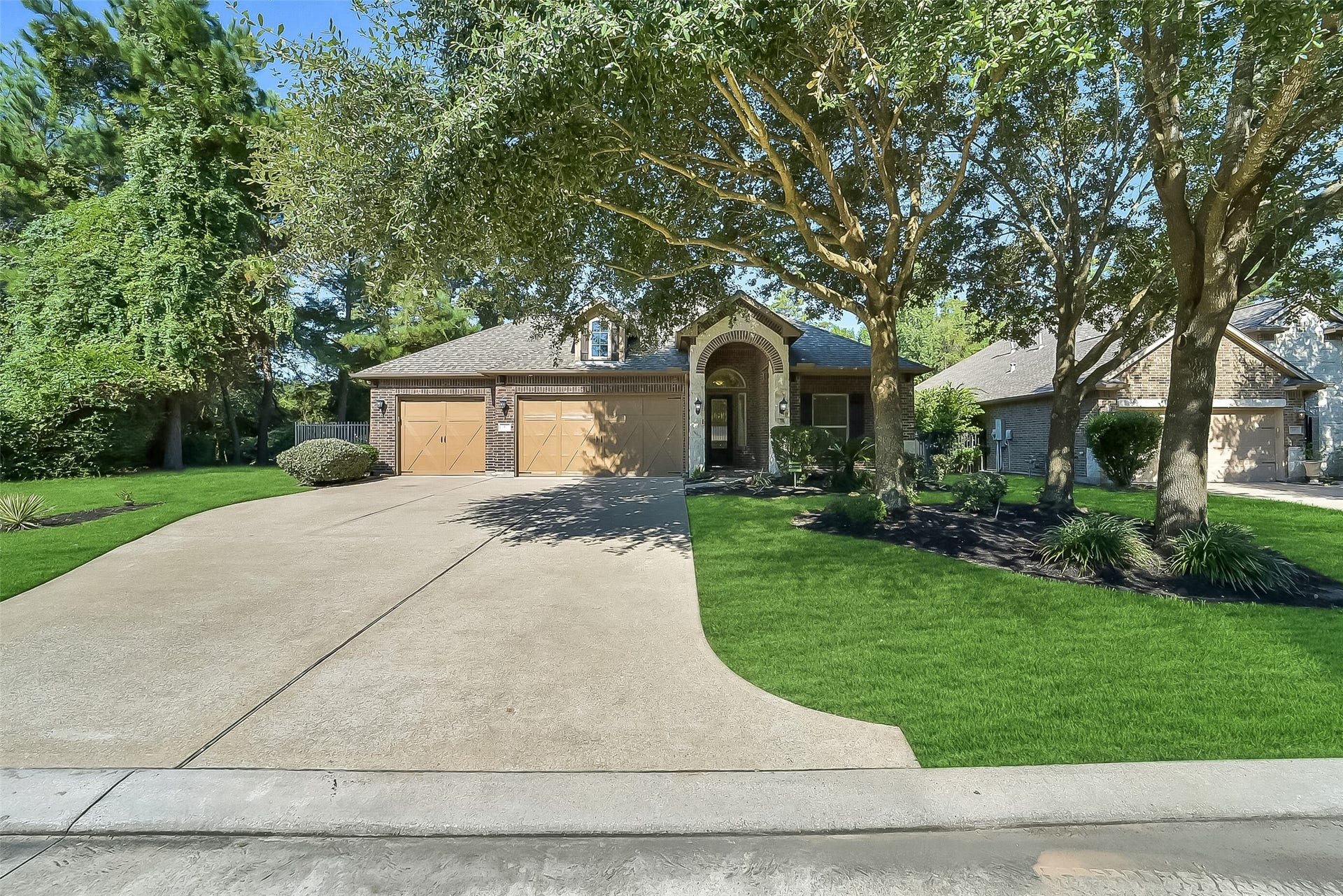 95 S Greenprint Circle, Tomball, TX 77375 95 S Greenprint Circle, Tomball, TX 77375
