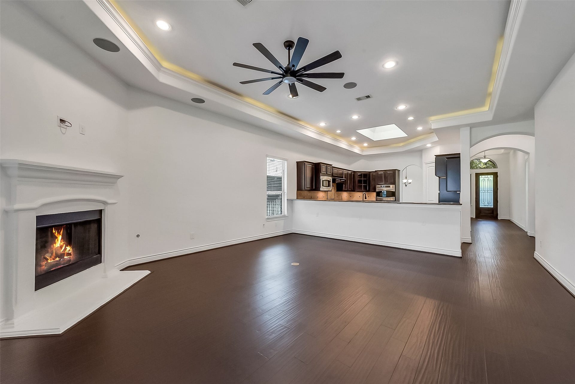 95 S Greenprint Circle, Tomball, TX 77375 95 S Greenprint Circle, Tomball, TX 77375