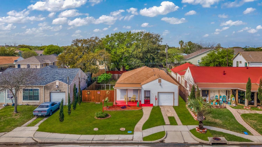 Property photo for 1413 53rd Street, Galveston, TX