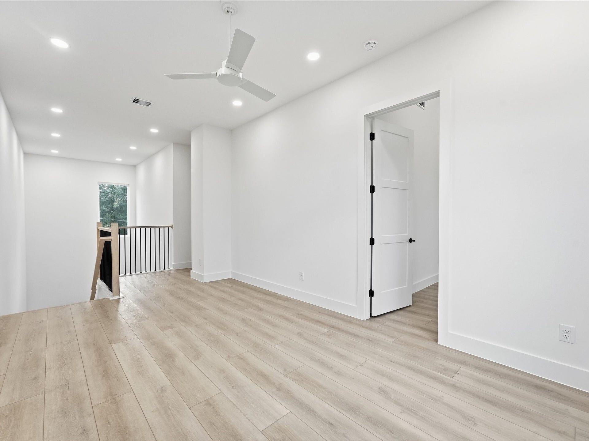 1423 - 1421 E 36th Street, Houston, TX 77022